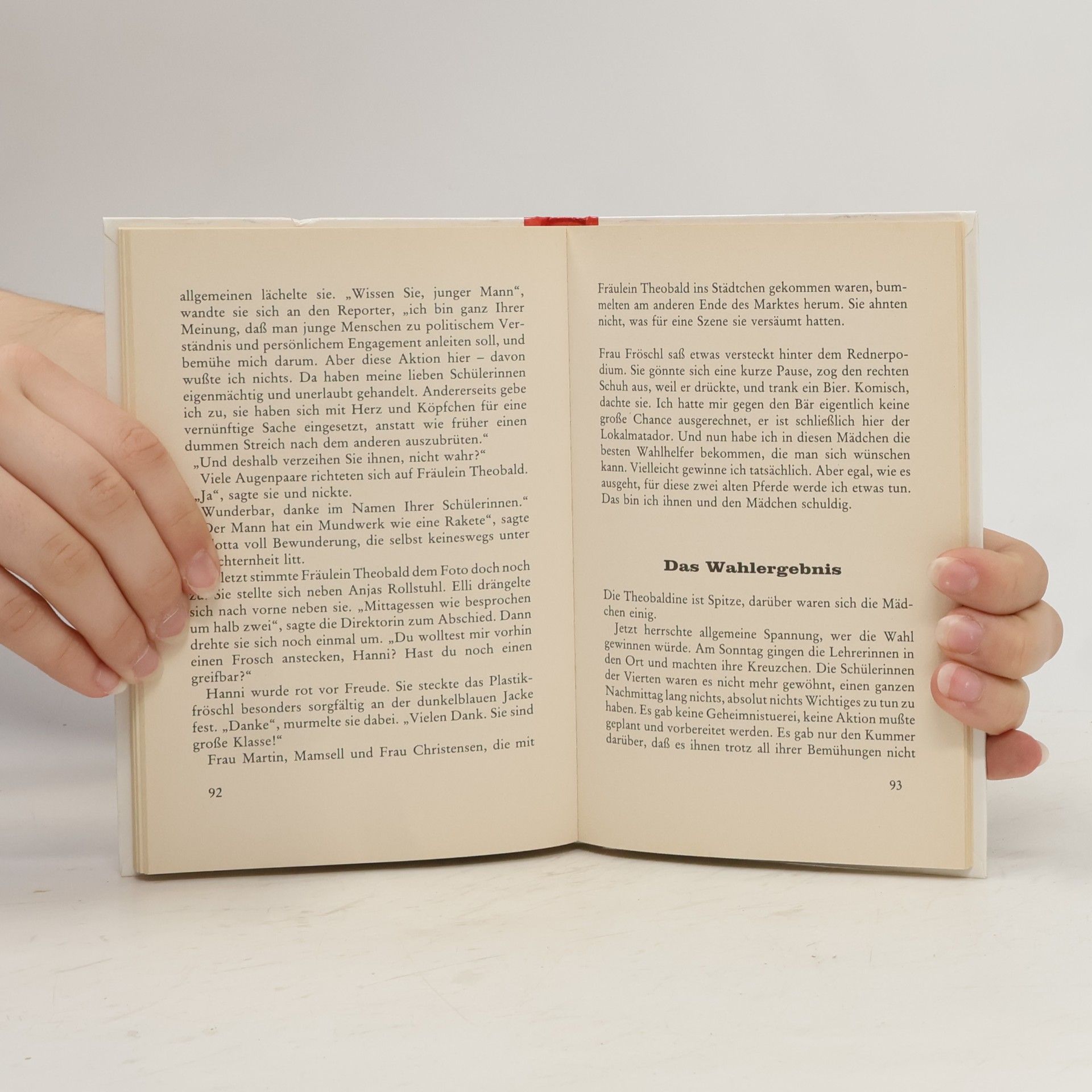 Enid Blyton Hanni und Nanni retten die Pferde