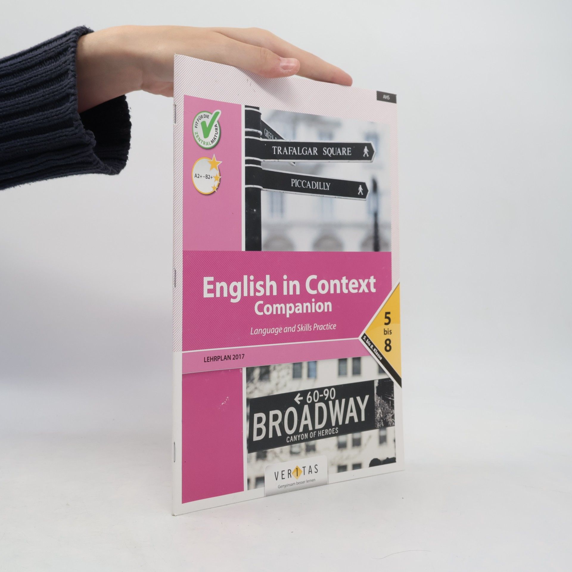 Collectif d'auteurs English in context