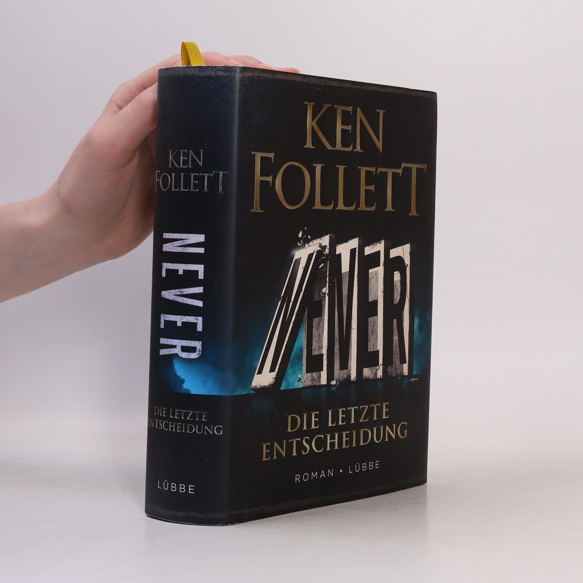 Ken Follett Never
