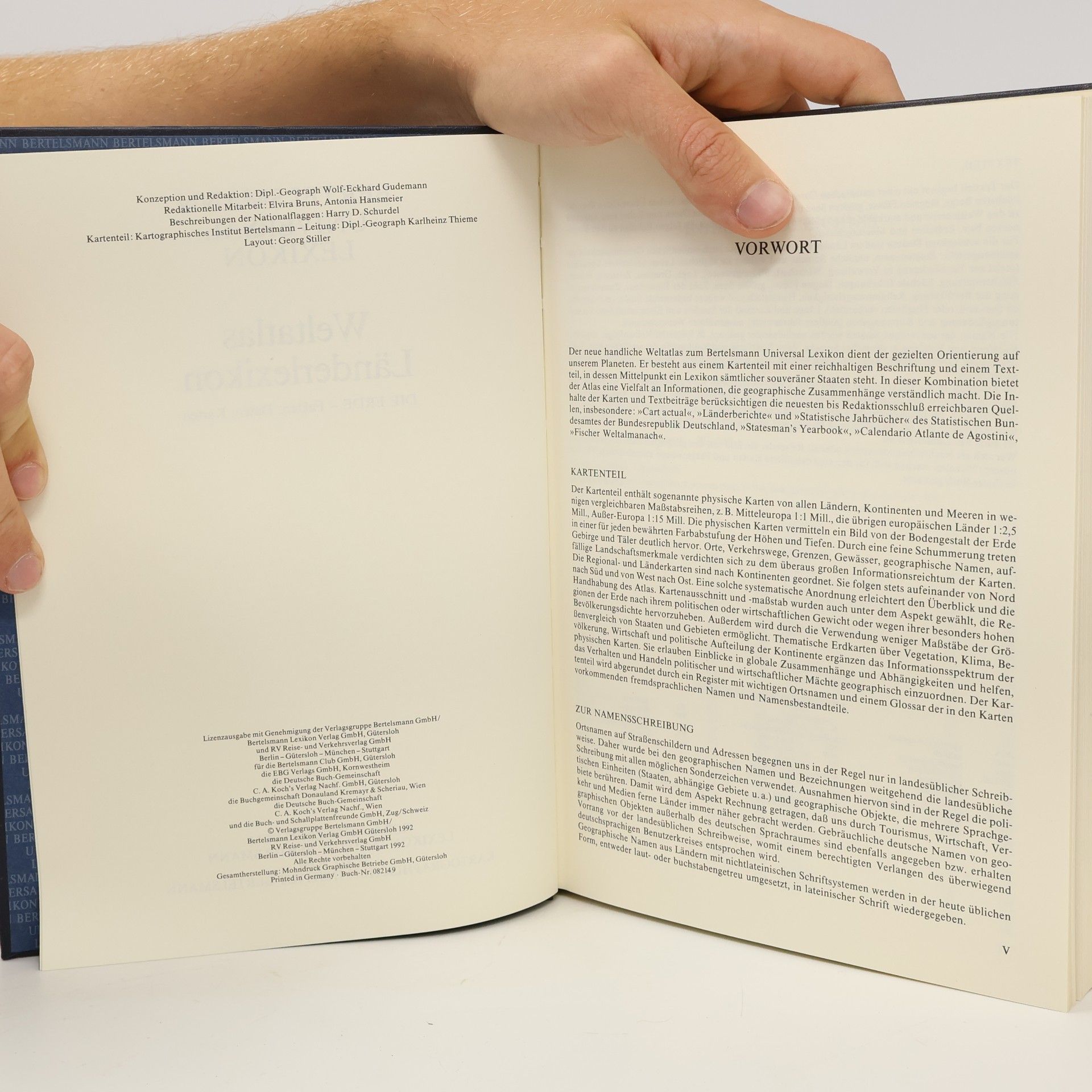 Various authors Bertelsmann Universal Lexikon. Weltatlas Länderlexikon