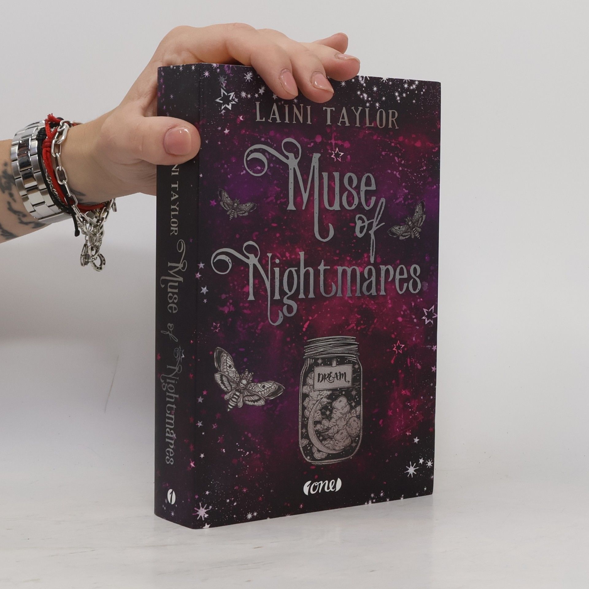 Laini Taylor Muse of Nightmares