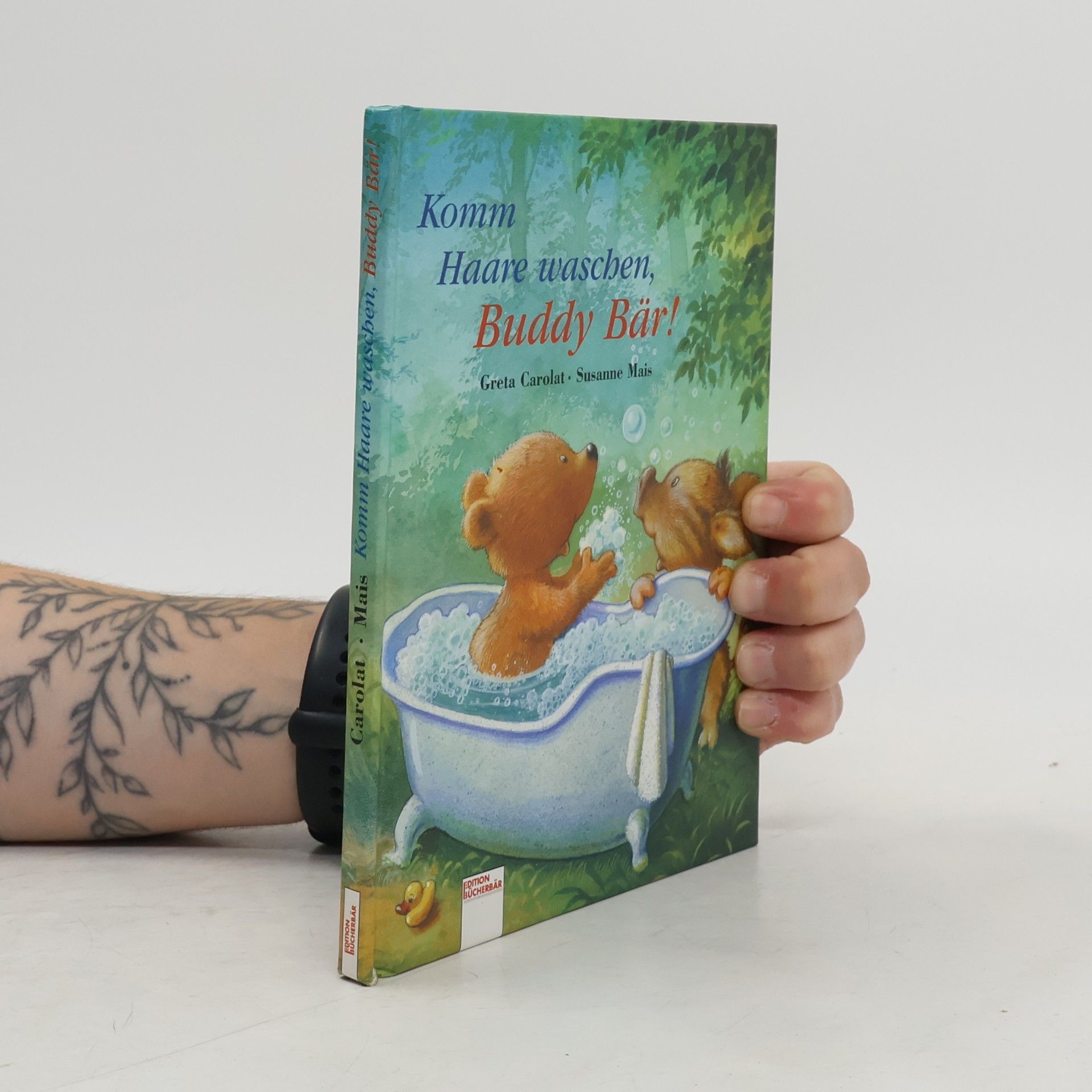 Komm Haare waschen, Buddy Bär!