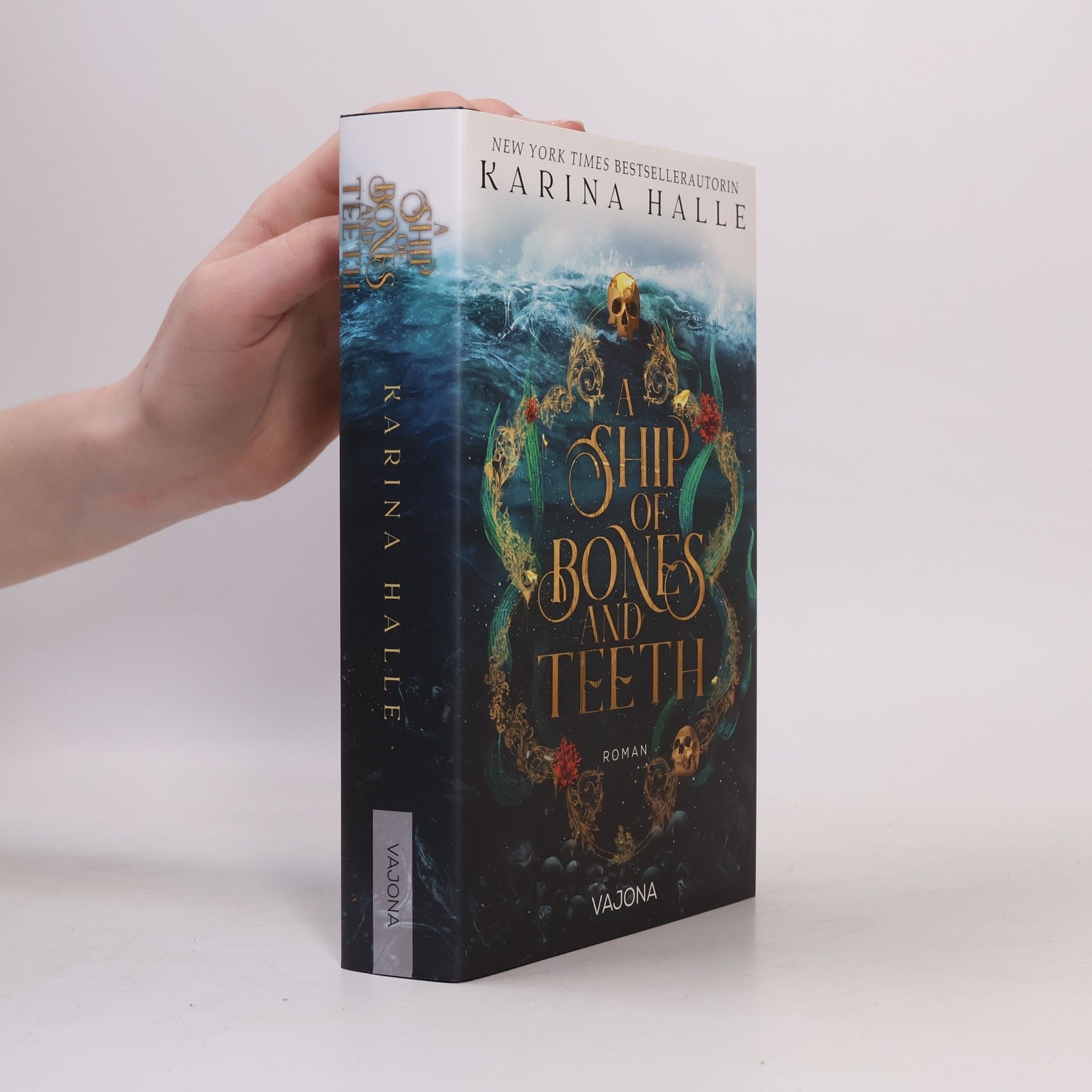 Karina Halle A Ship Of Bones And Teeth