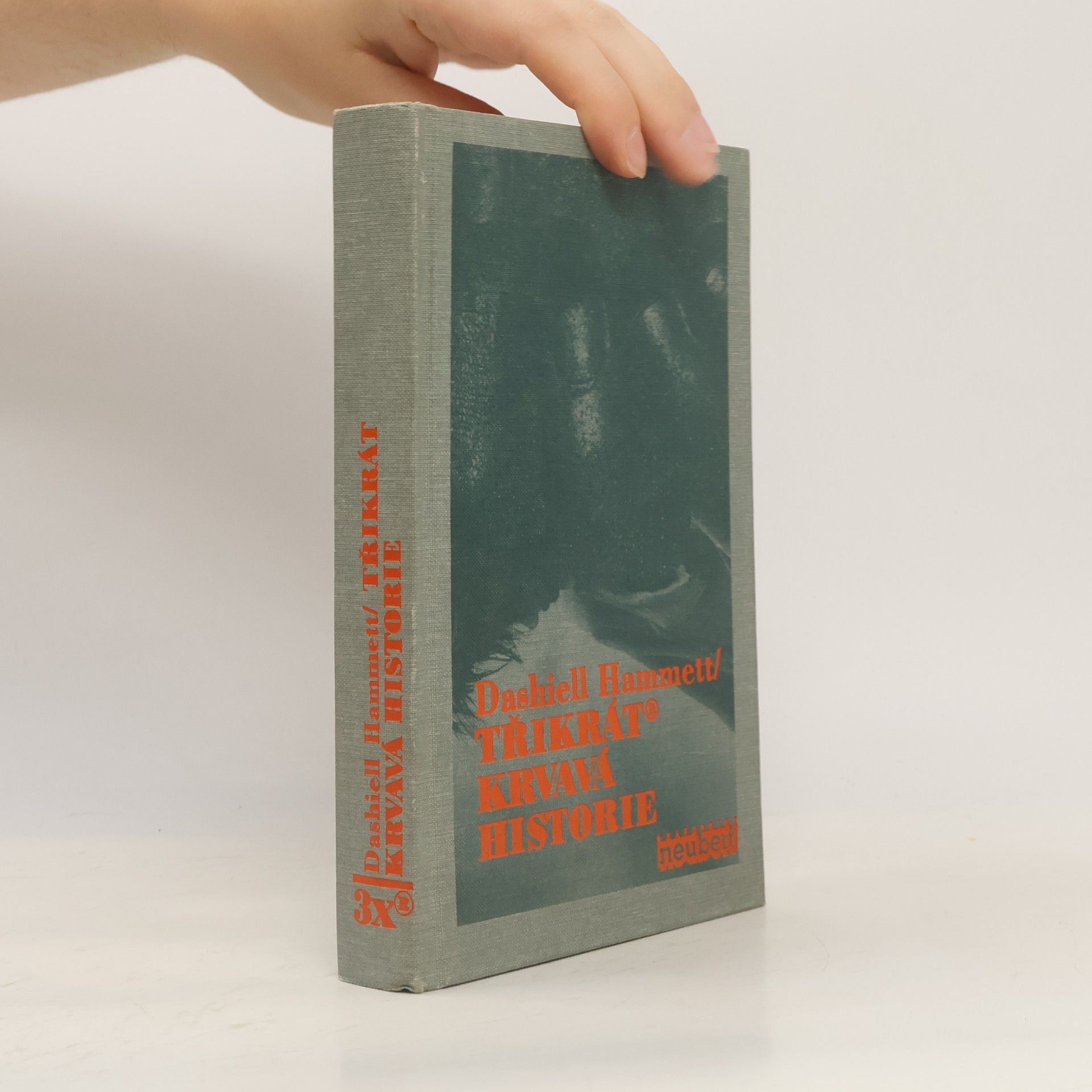 Dashiell Hammett Třikrát krvavá historie
