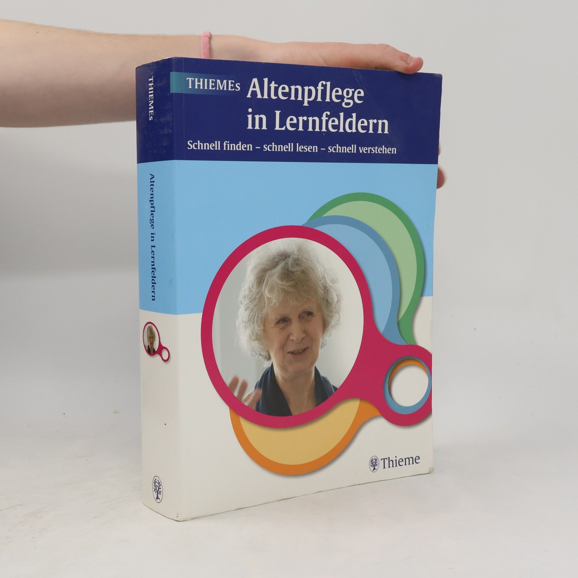 Autorenkollektiv Thiemes Altenpflege in Lernfeldern