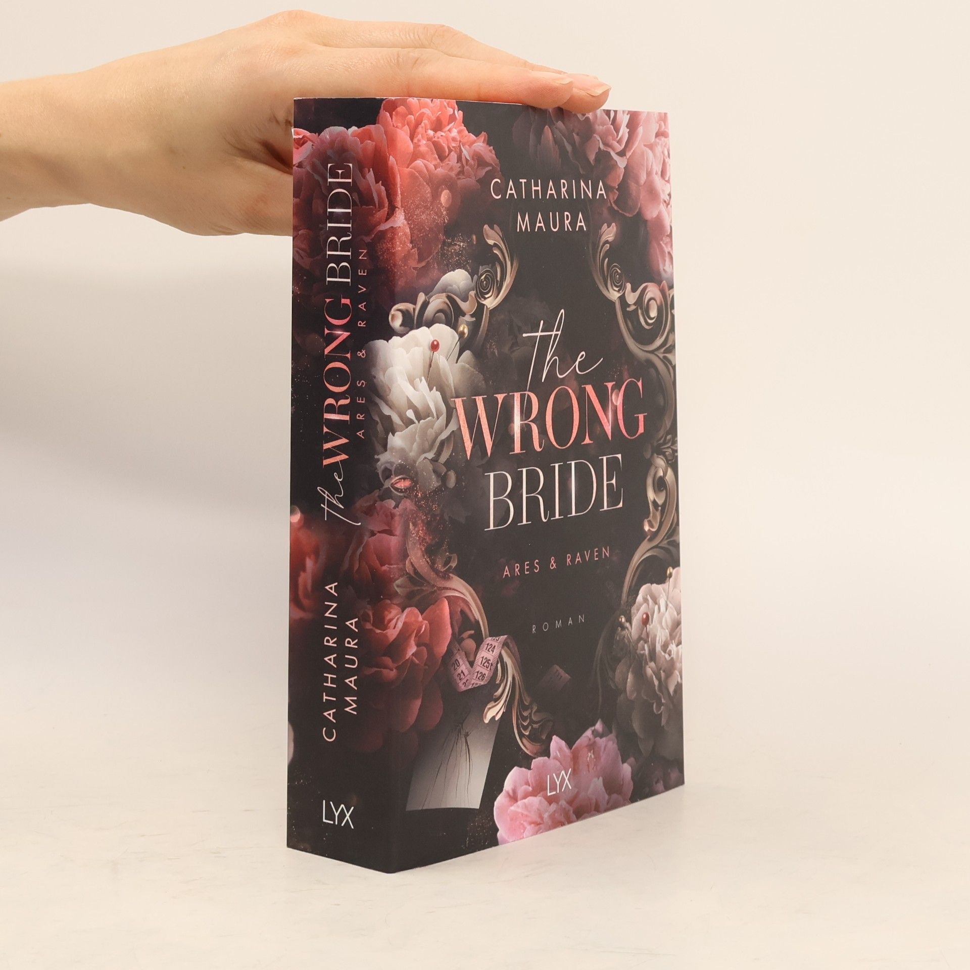 Catharina Maura The wrong bride