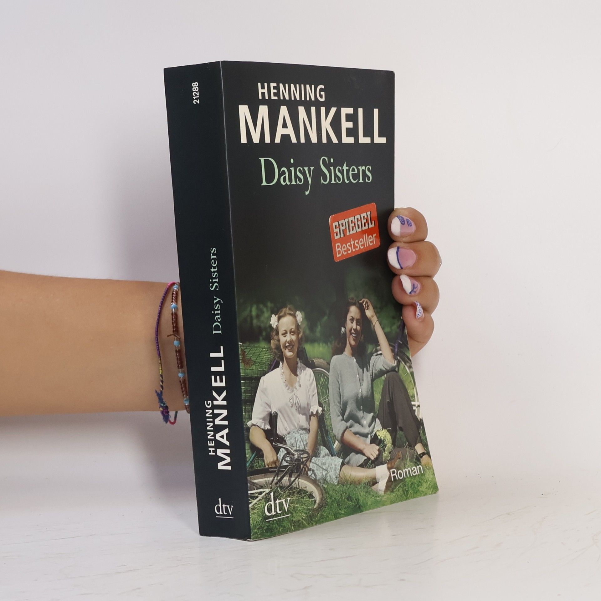 Henning Mankell Daisy sisters
