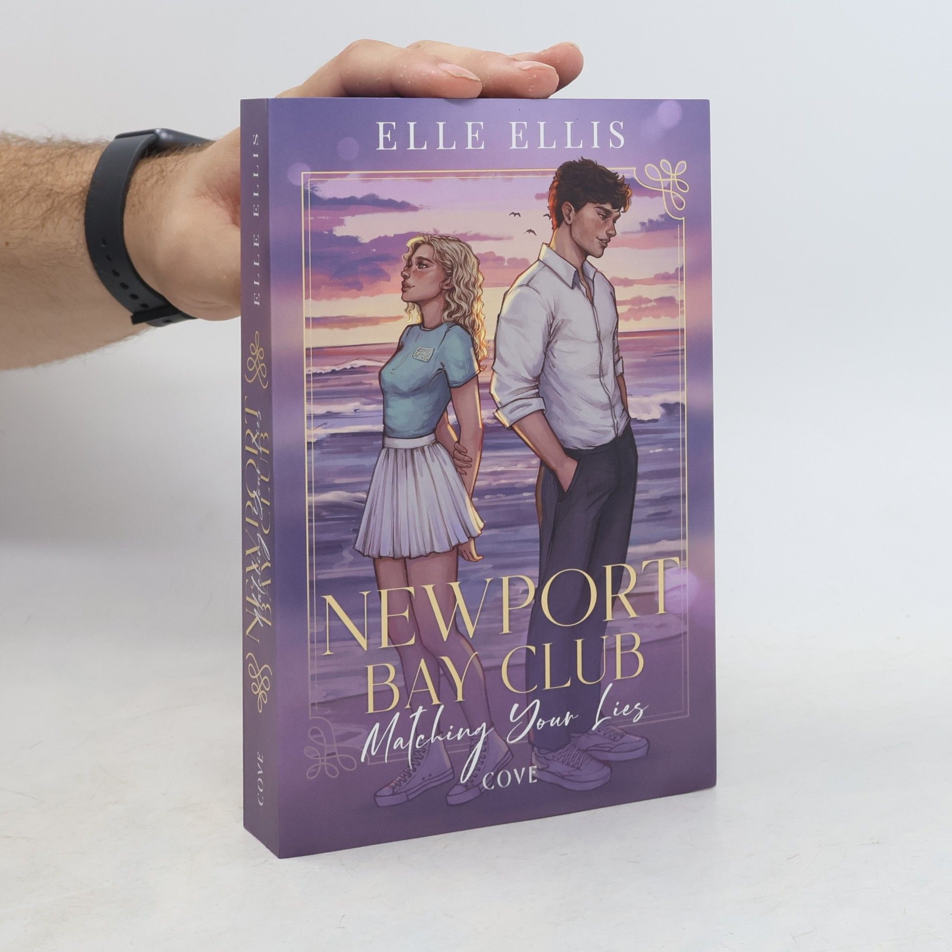 Elle Ellis Newport Bay Club - 1: Matching Your Lies