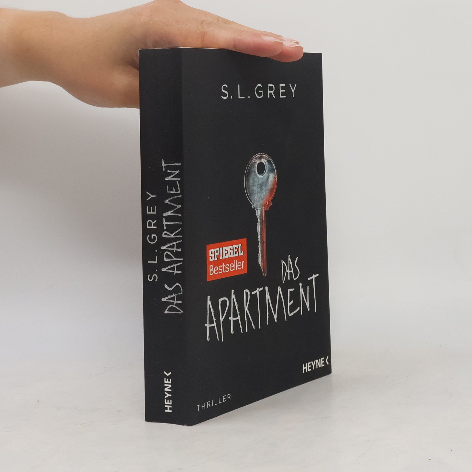 S.L. Grey Das Apartment