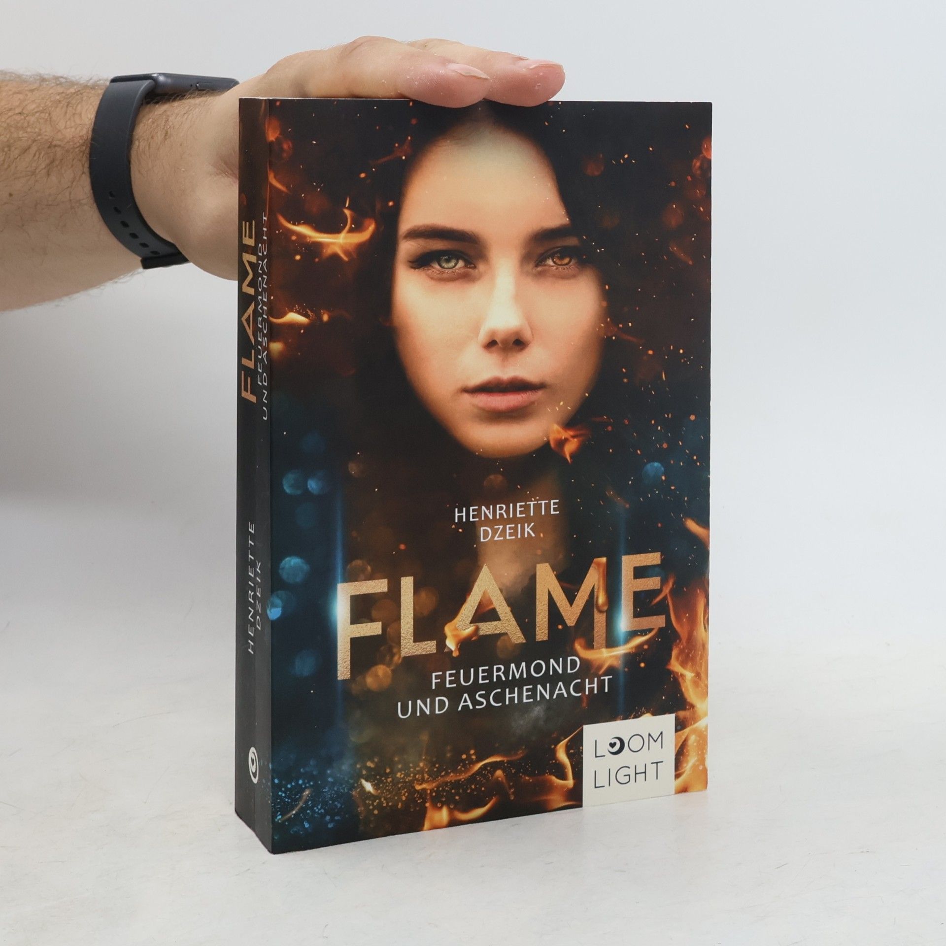 Flame 1: Feuermond und Aschenacht