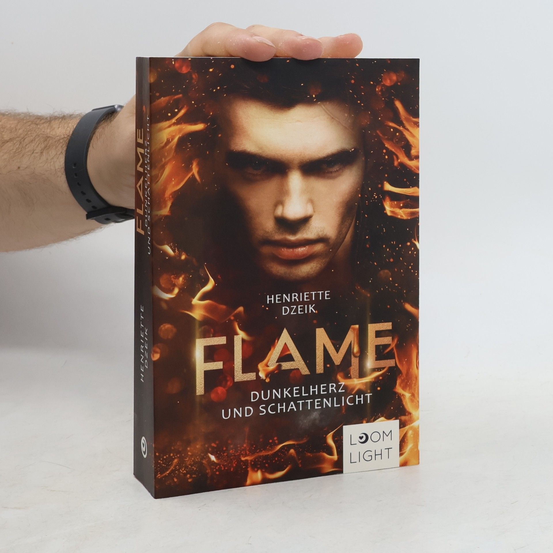 Henriette Dzeik Flame 2: Dunkelherz und Schattenlicht