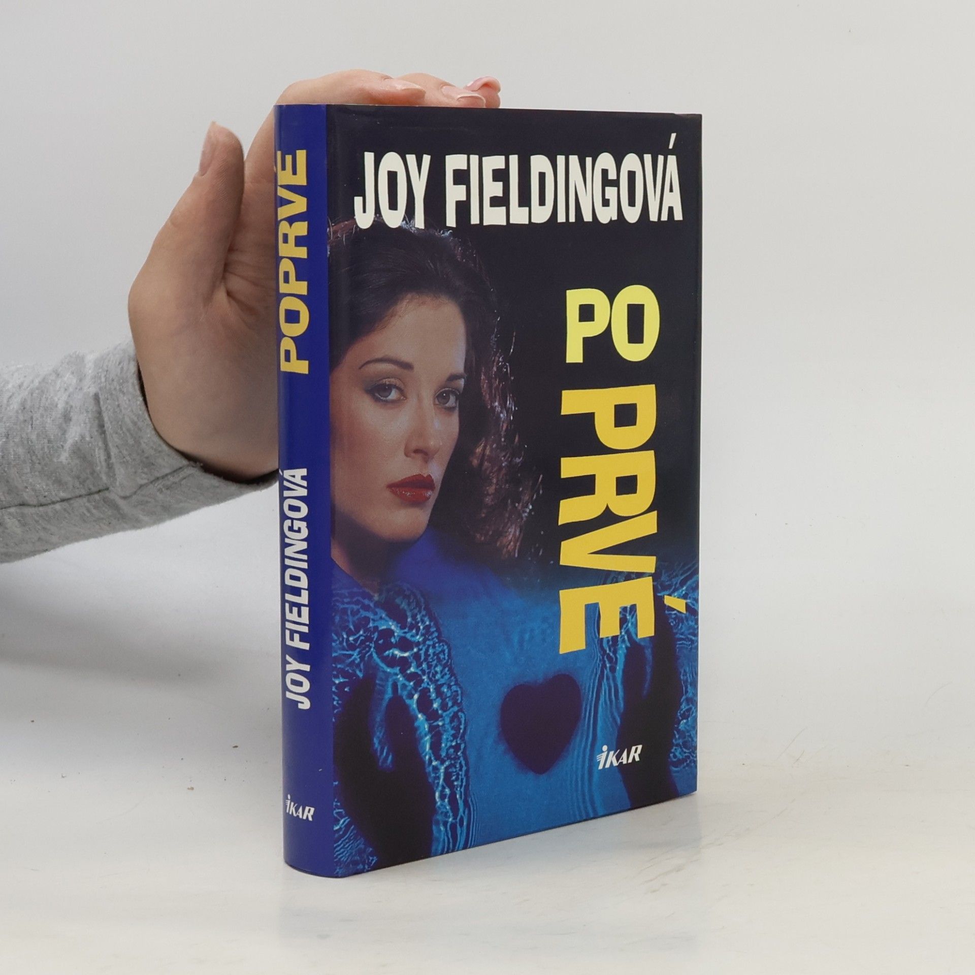 Joy Fielding Poprvé