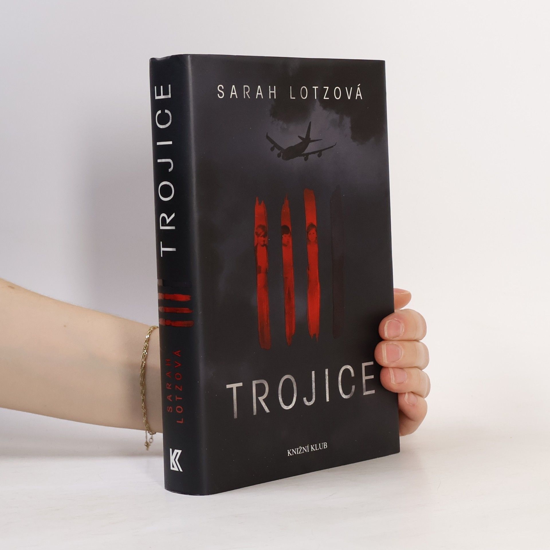Sarah Lotz Trojice