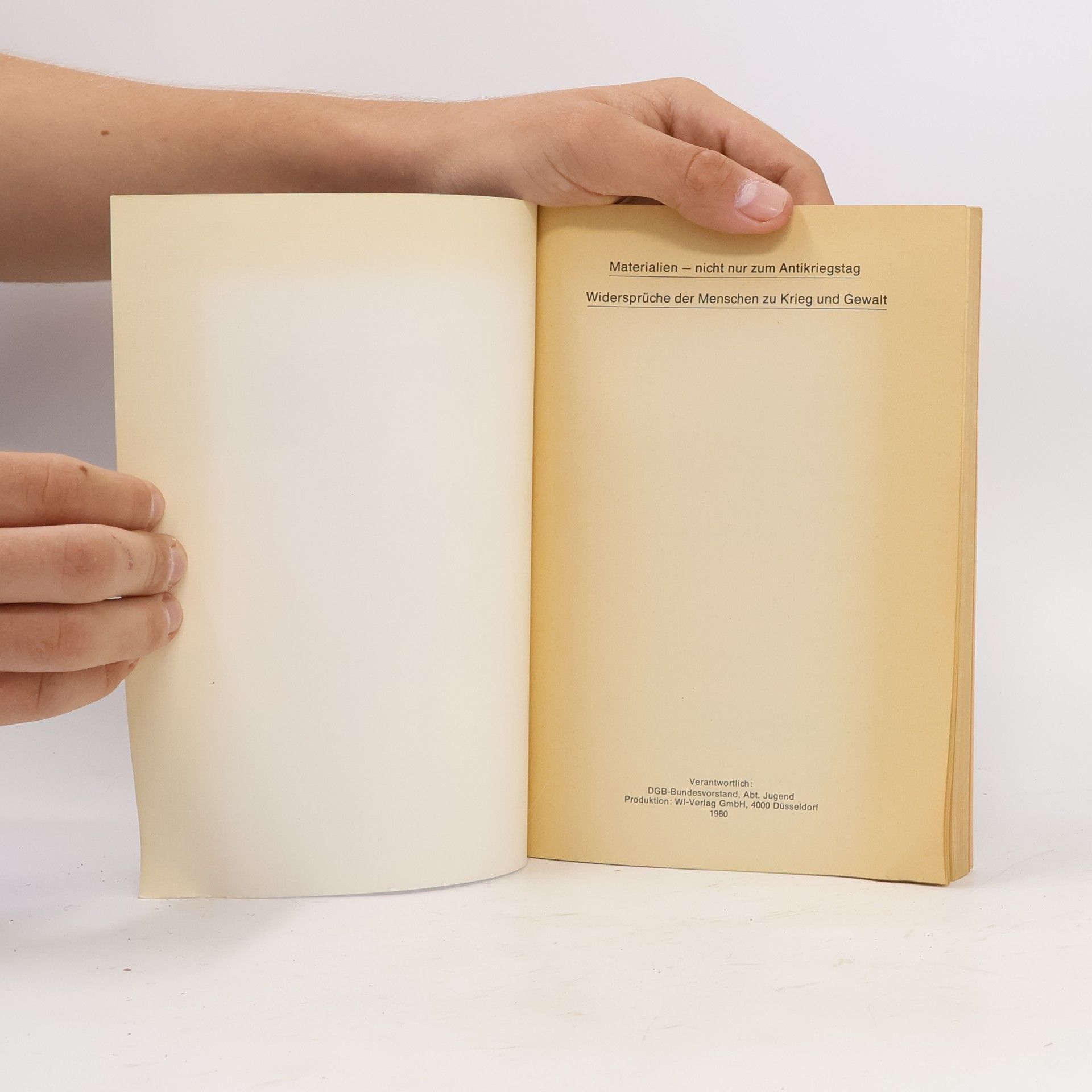 Autorenkollektiv Materialien-nicht nur zum Antikriegstag