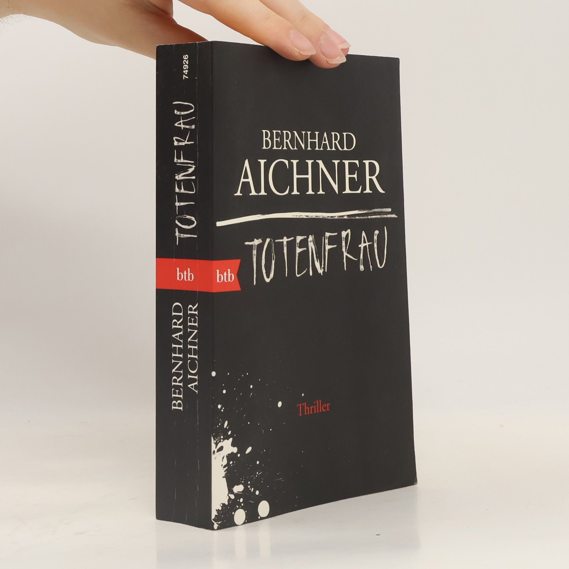 Bernhard Aichner Totenfrau