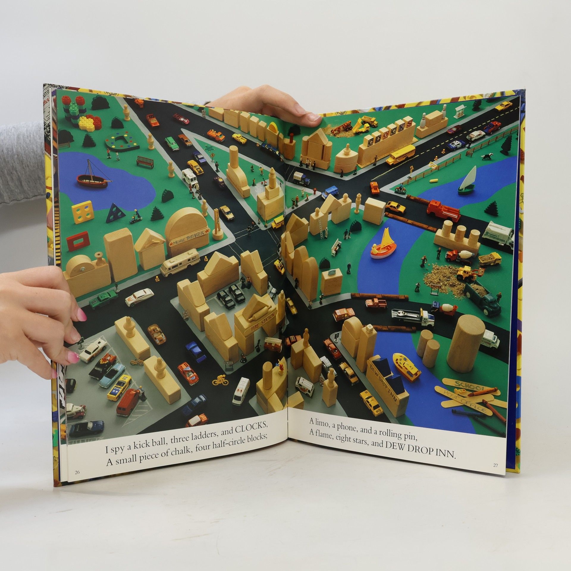Walter Wick I spy school days : a book of picture riddles