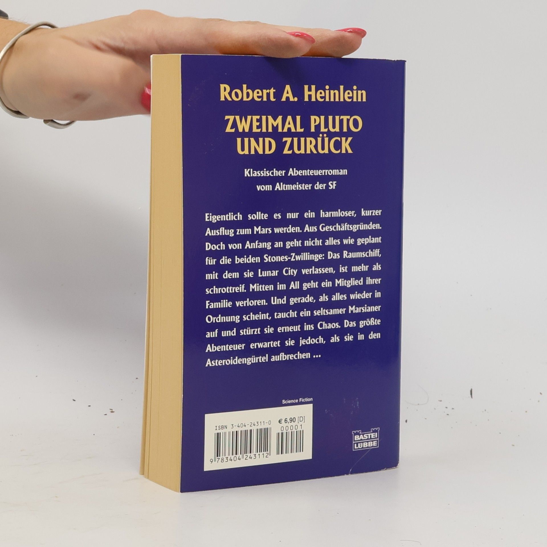Robert A. Heinlein Zweimal Pluto und zurück. Roman