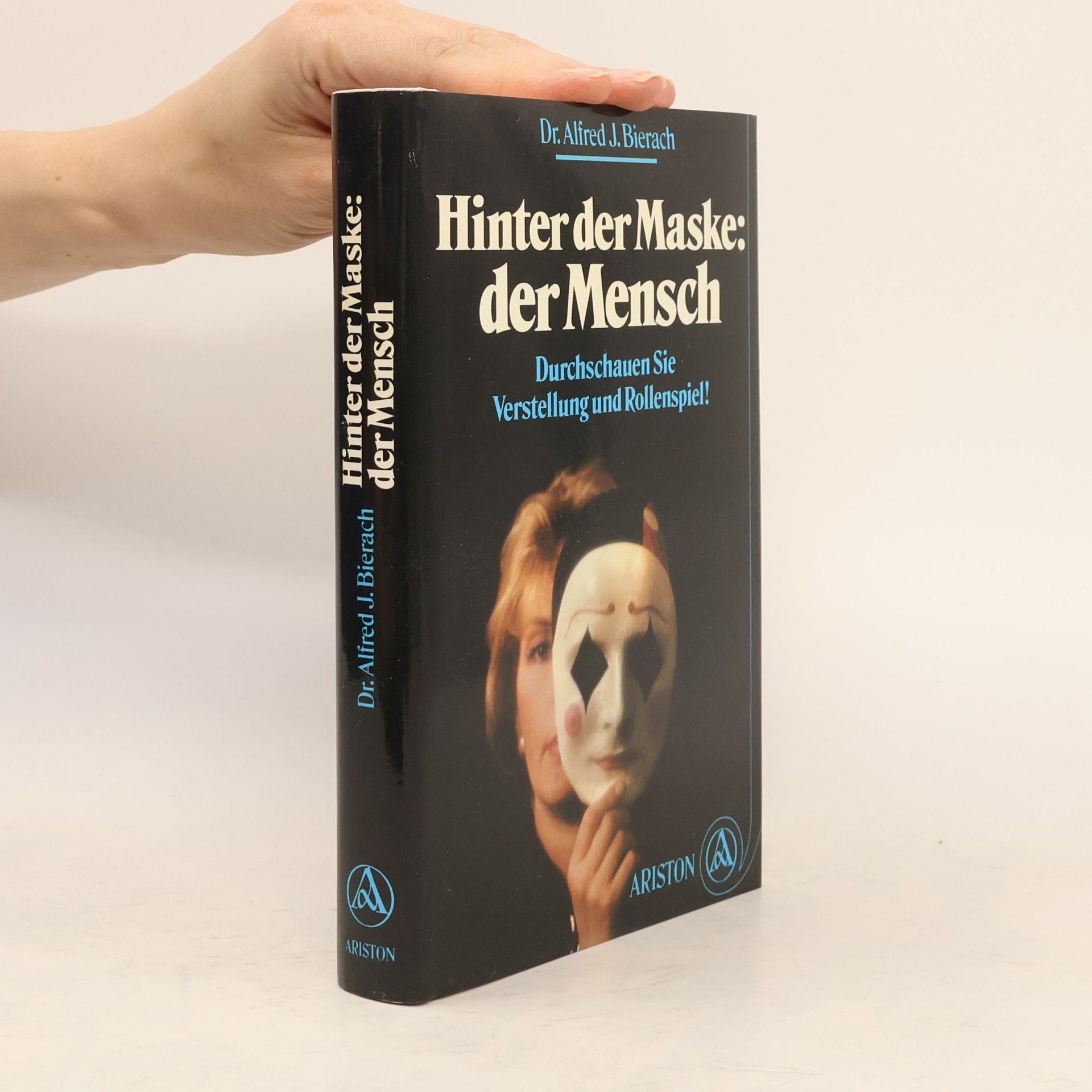 Hinter der Maske. Der Mensch