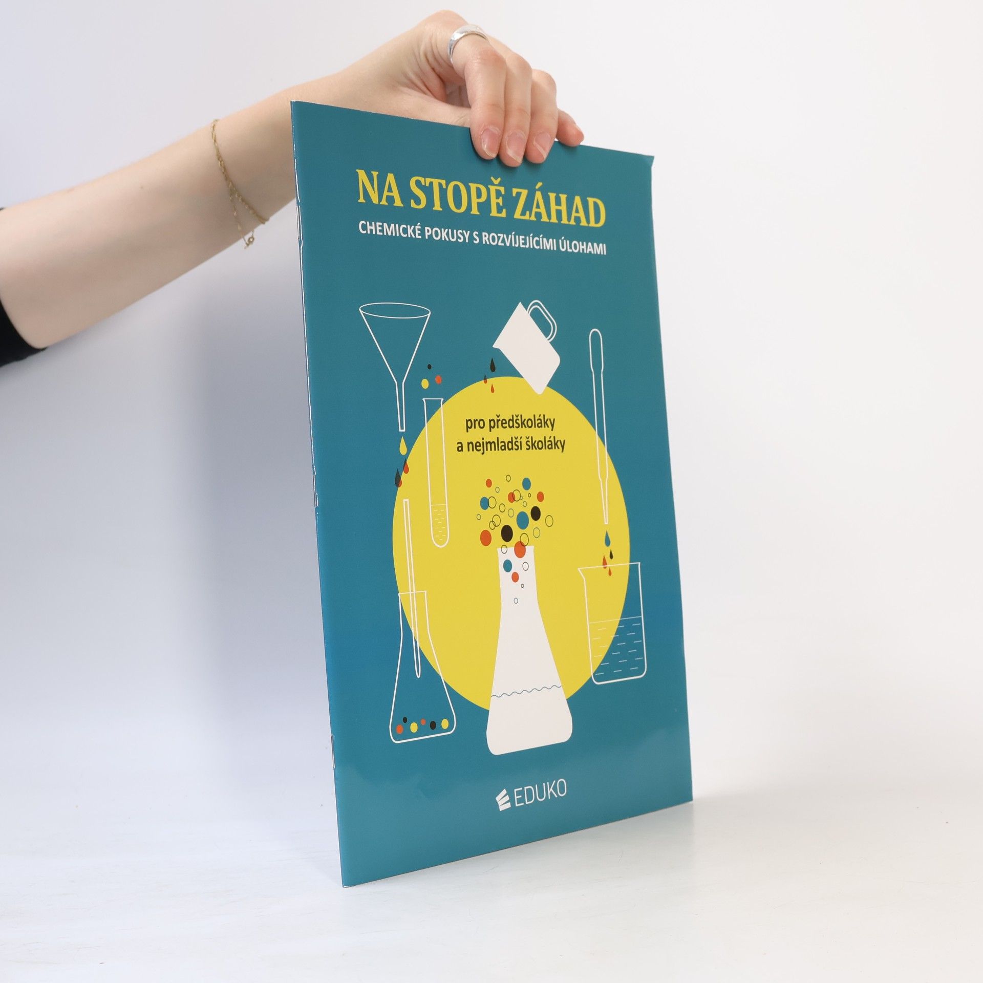 Na stopě záhad - chemické pokusy s rozvíjejícími úlohami