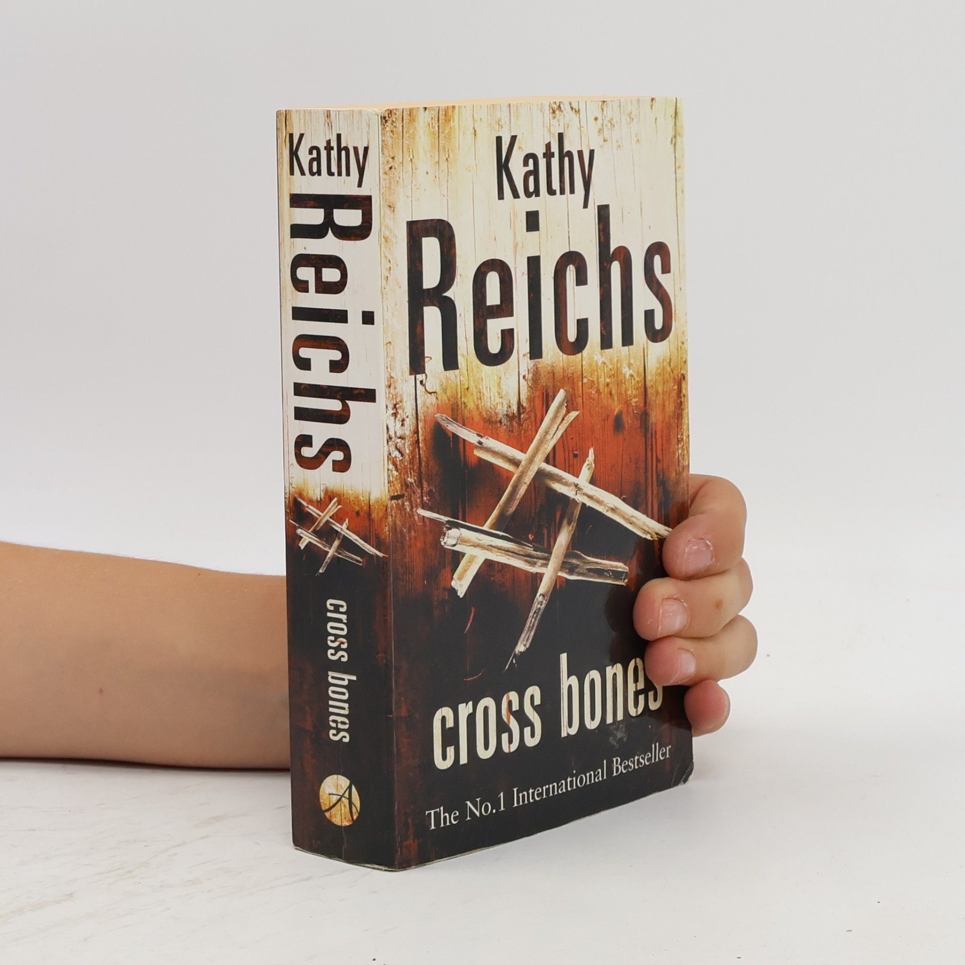 Kathy Reichs Cross bones