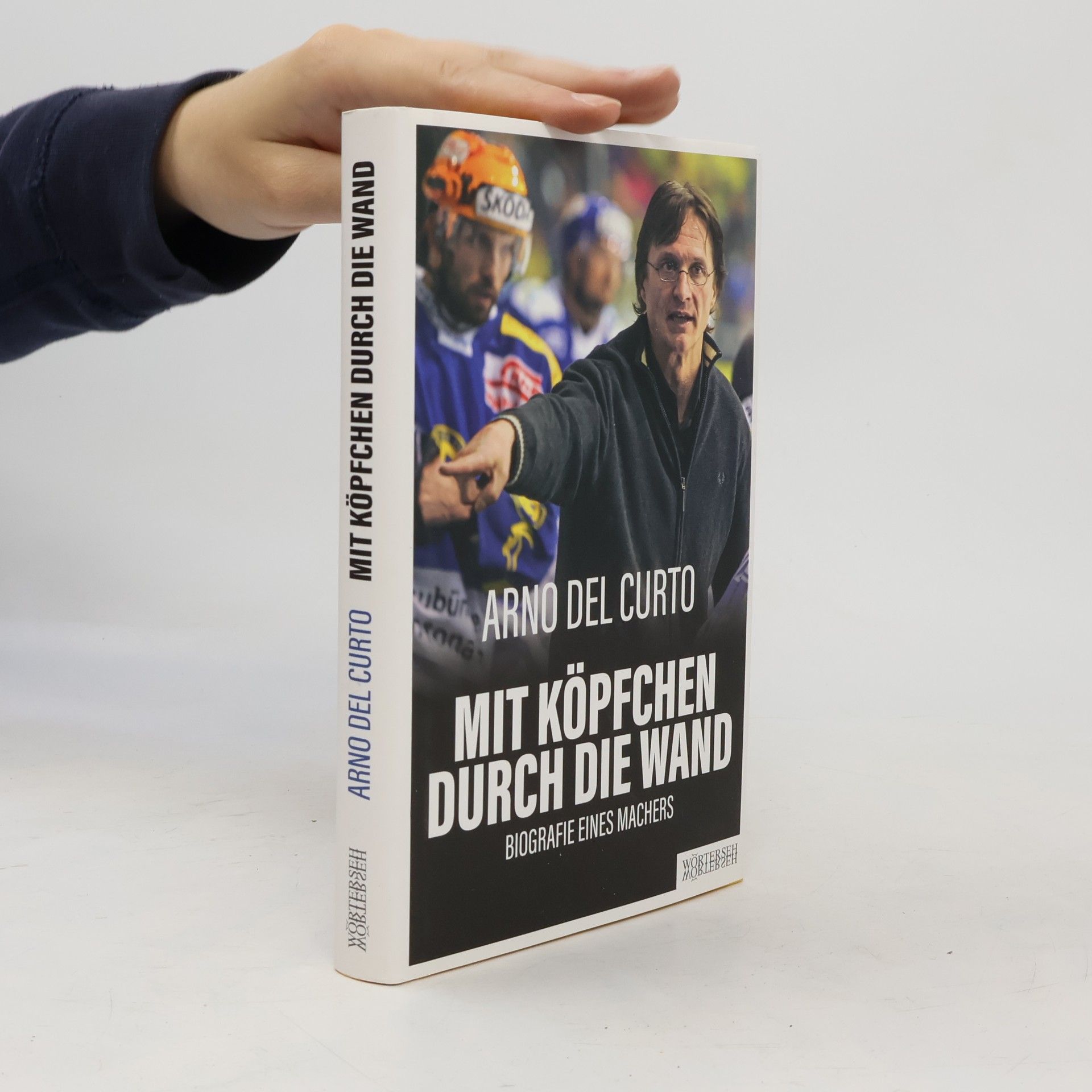 Mario Del Curto Mit Köpfchen durch die Wand