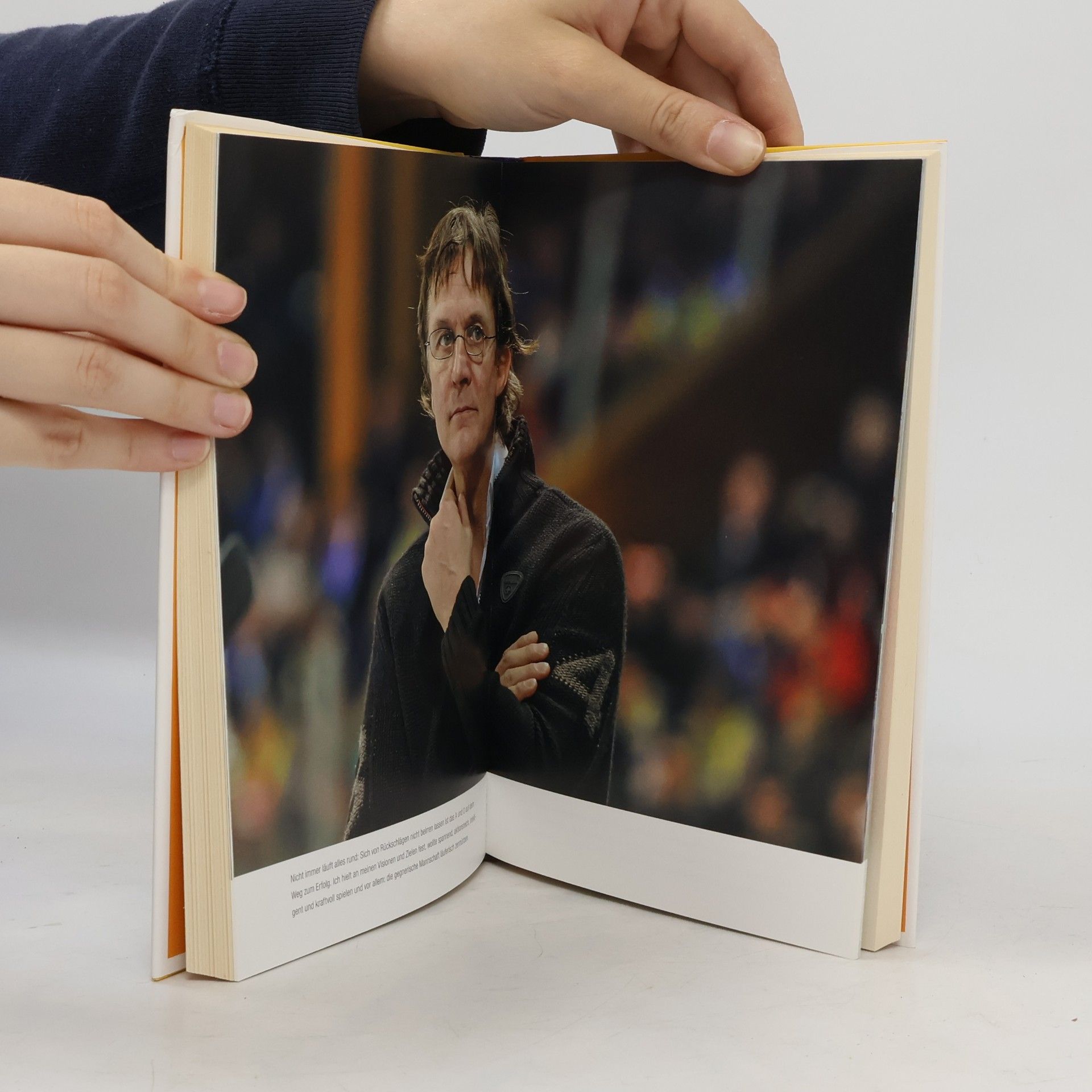 Mario Del Curto Mit Köpfchen durch die Wand