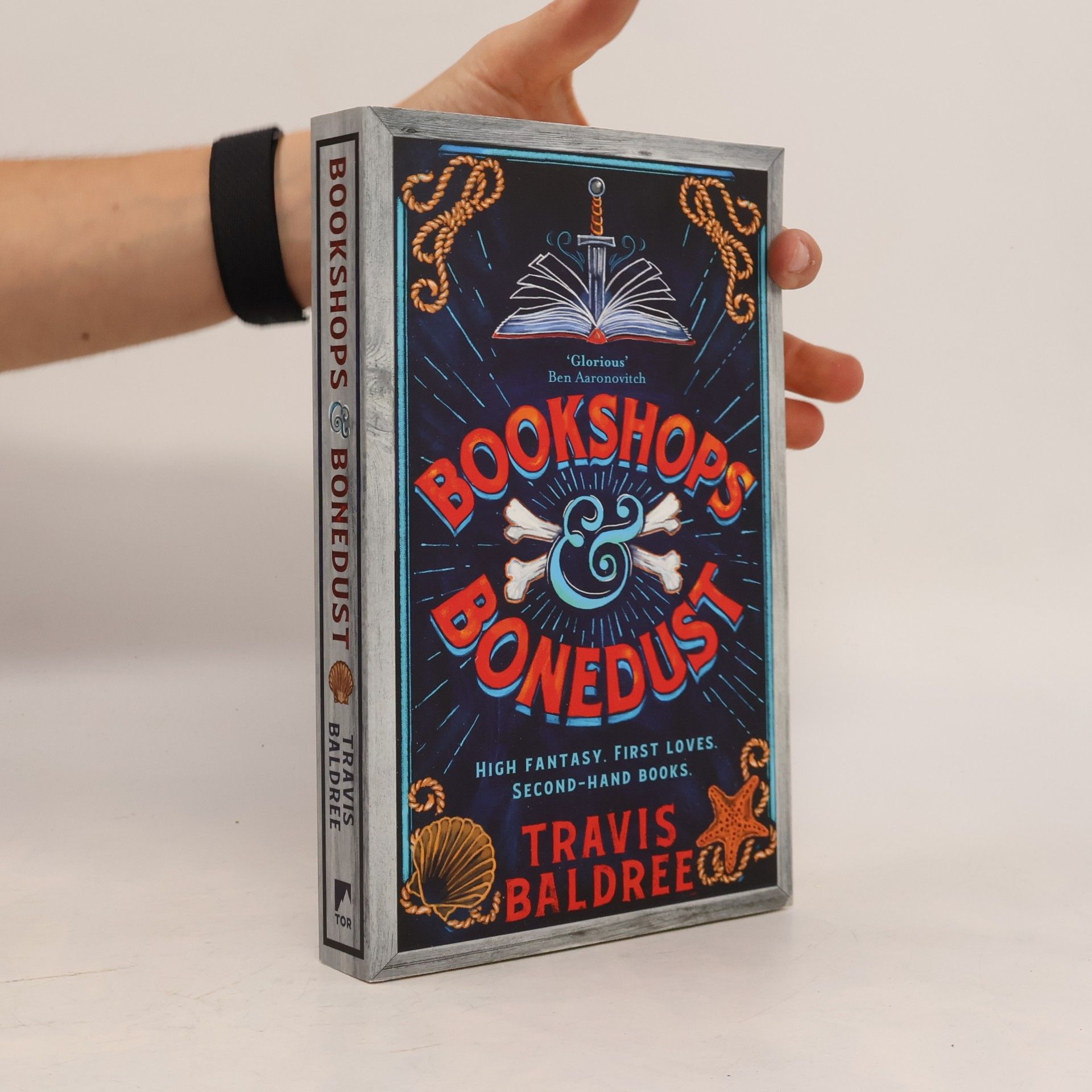 Travis Baldree Bookshops & Bonedust