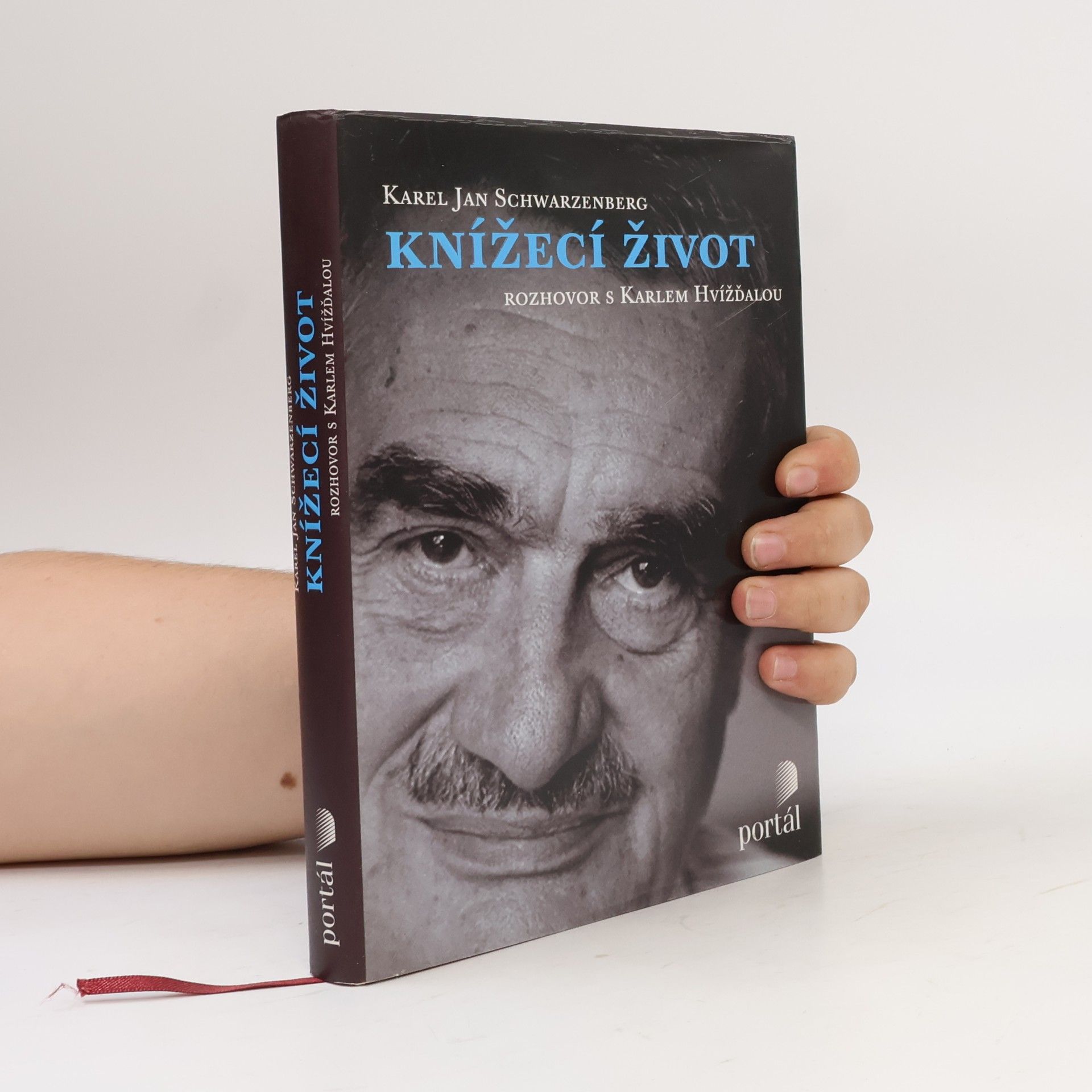 Karel Hvížďala Knížecí život