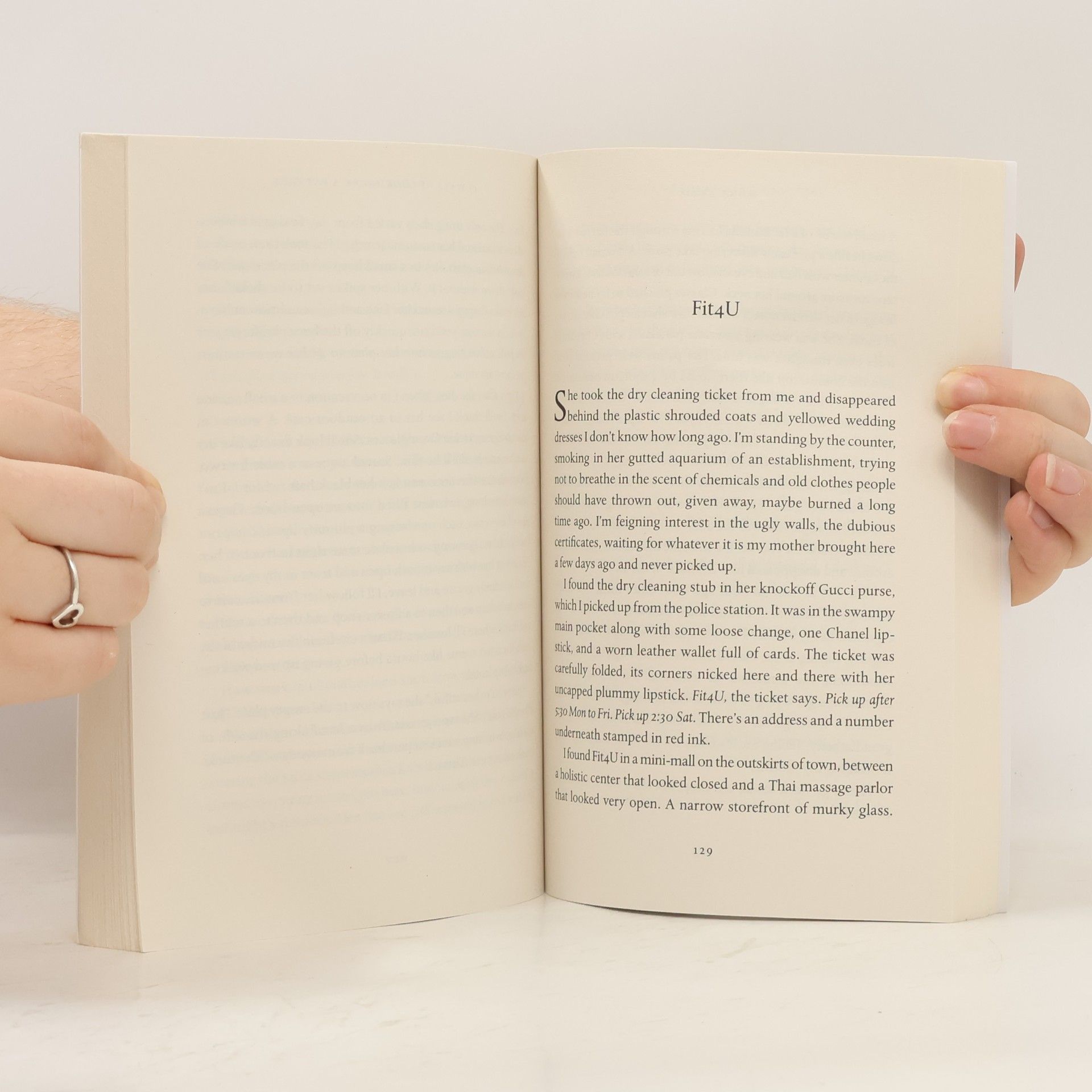 Mona Awad 13 Ways of Looking at a Fat Girl