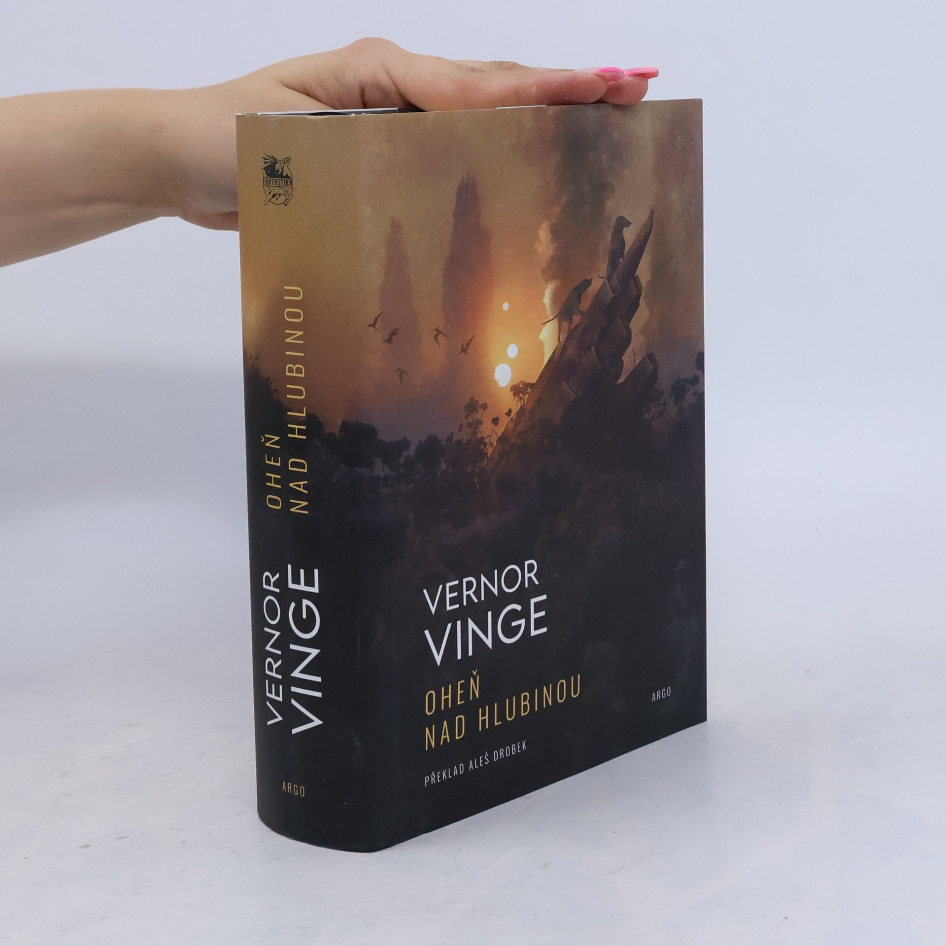 Vernor Vinge Oheň nad Hlubinou