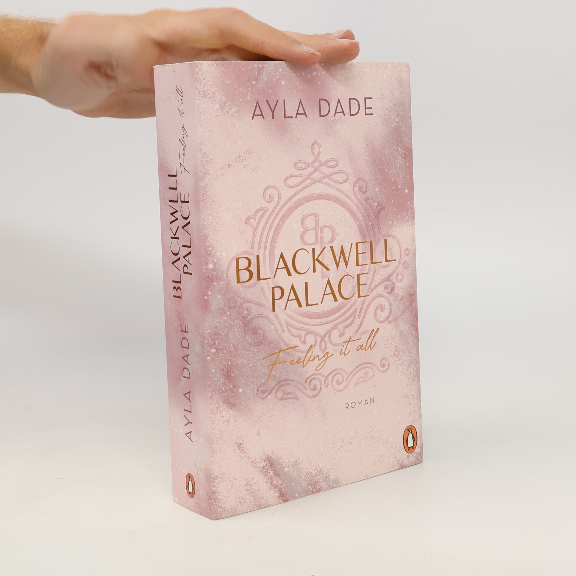 Ayla Dade Blackwell Palace. Feeling it all