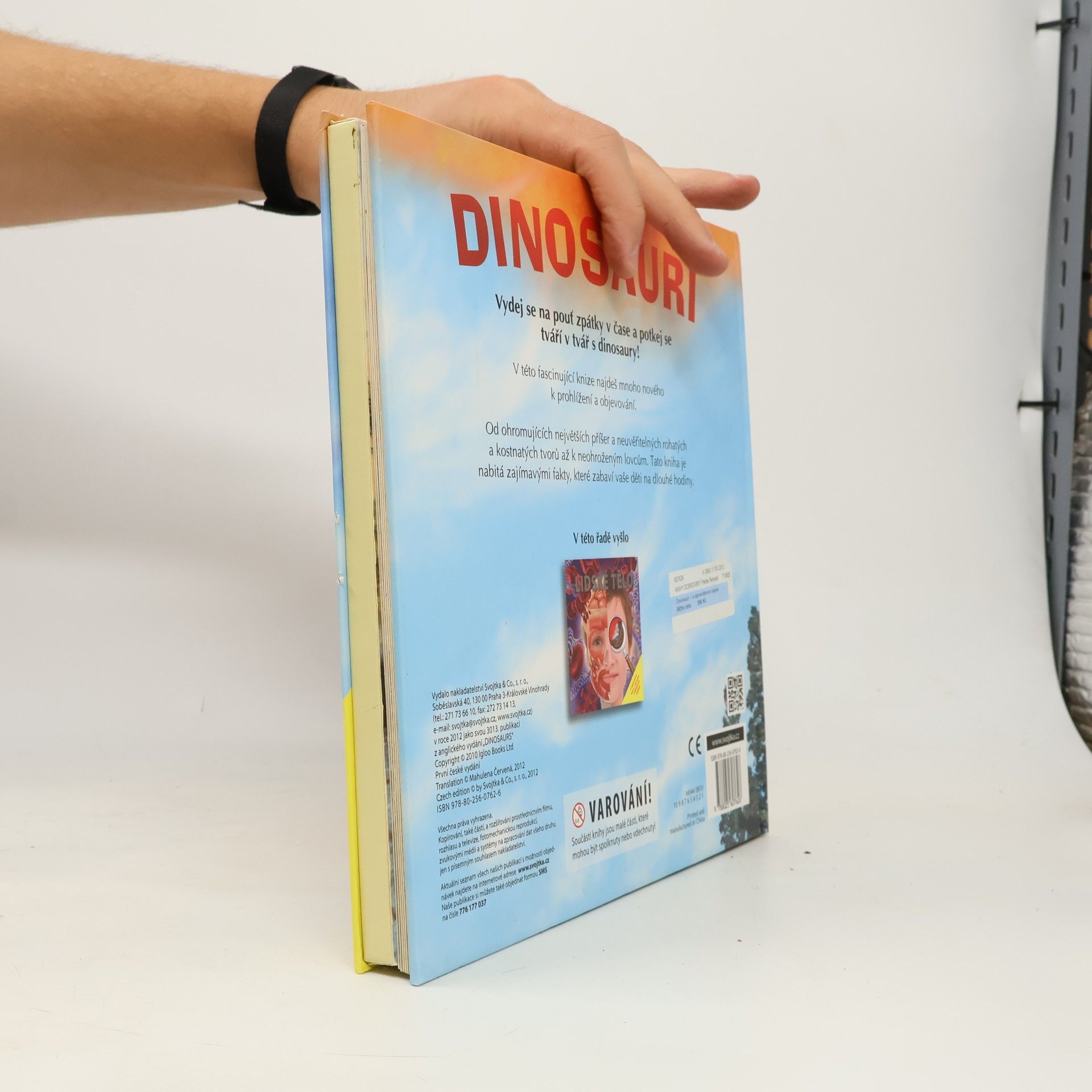 Various authors Dinosauři