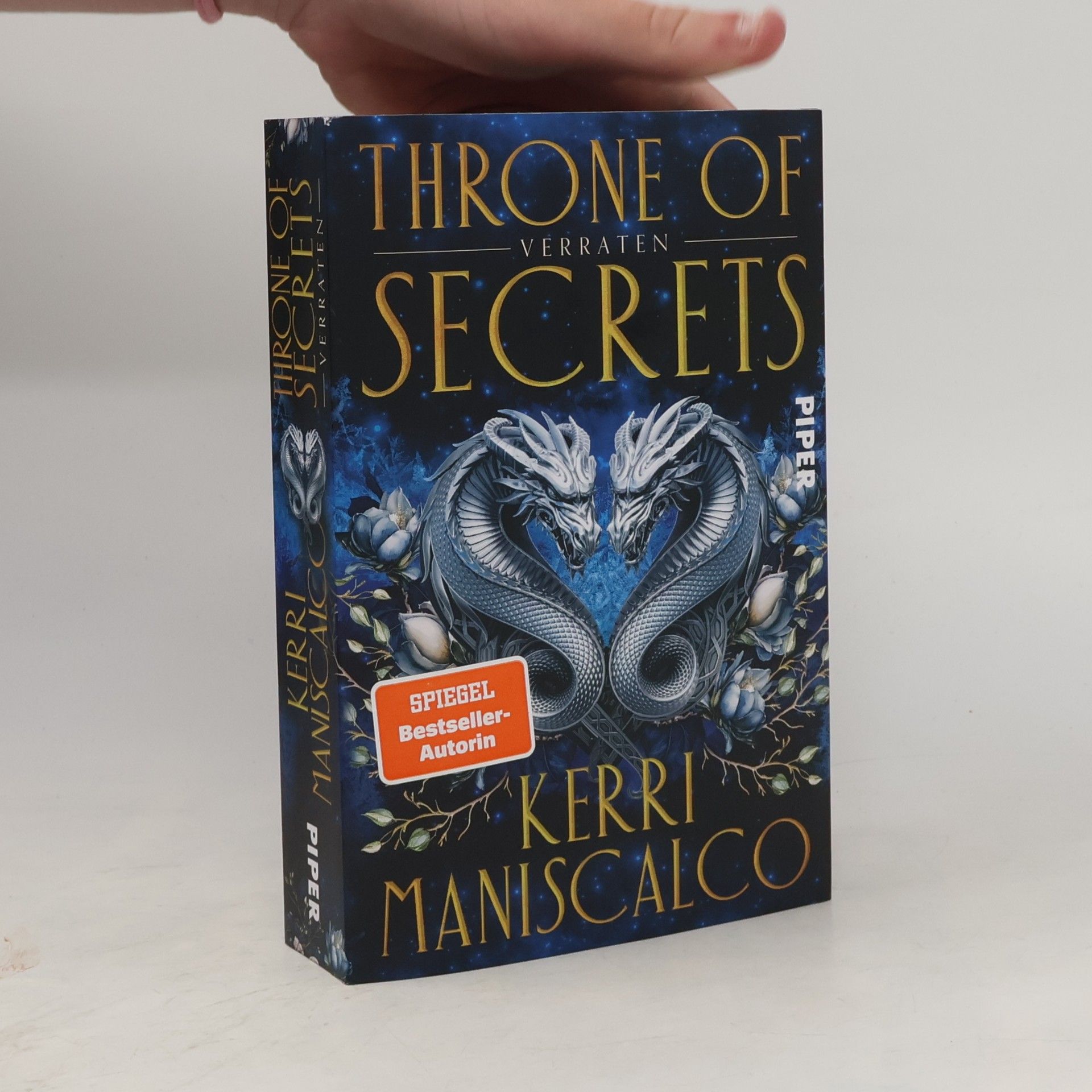 Kerri Maniscalco Throne of Secrets. Verraten