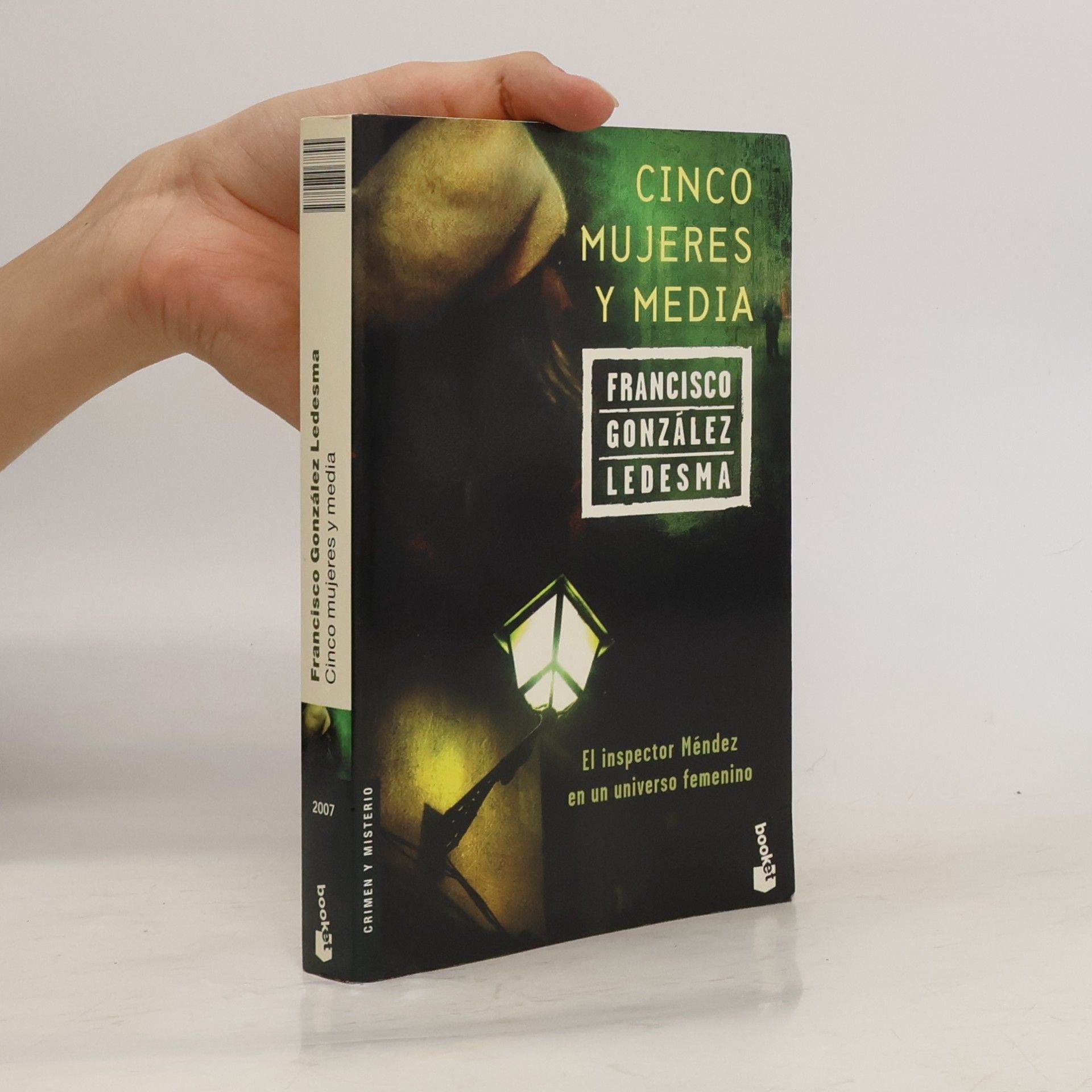 Cinco mujeres y media
