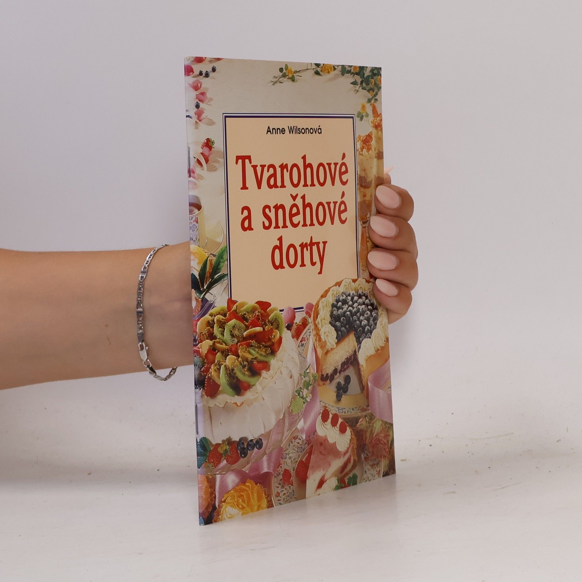 Anne Wilson Tvarohové a sněhové dorty