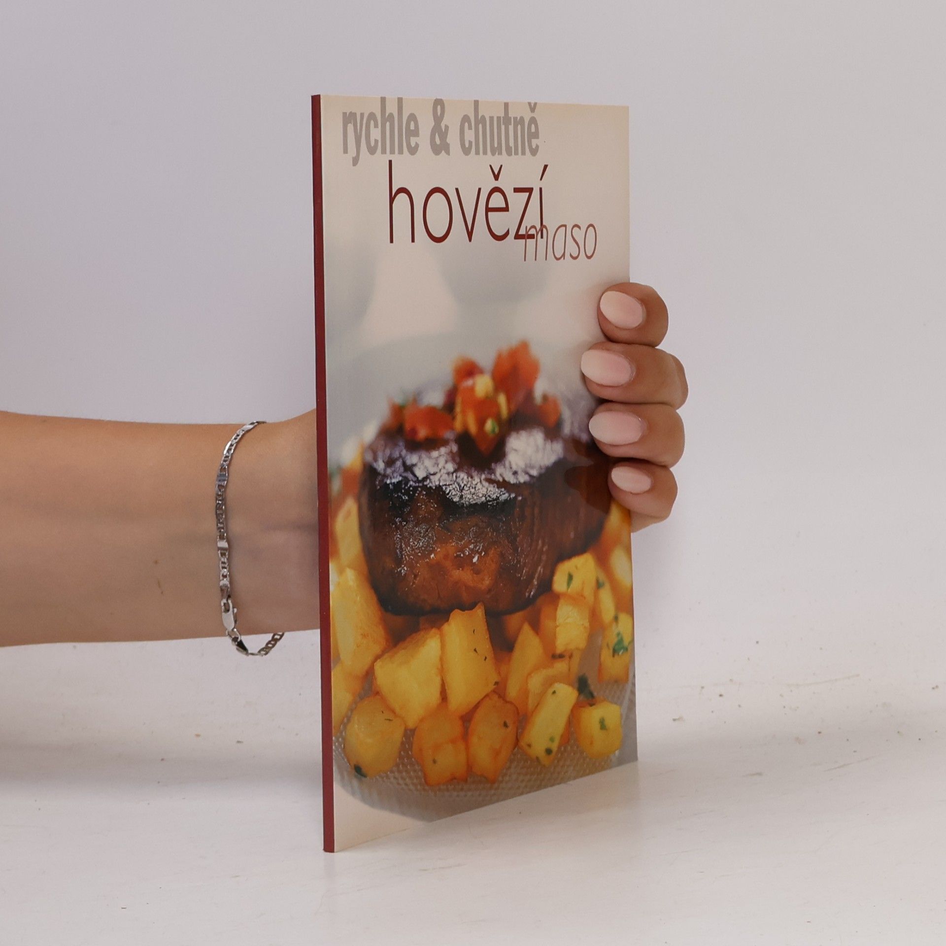 Autorenkollektiv Hovězí maso