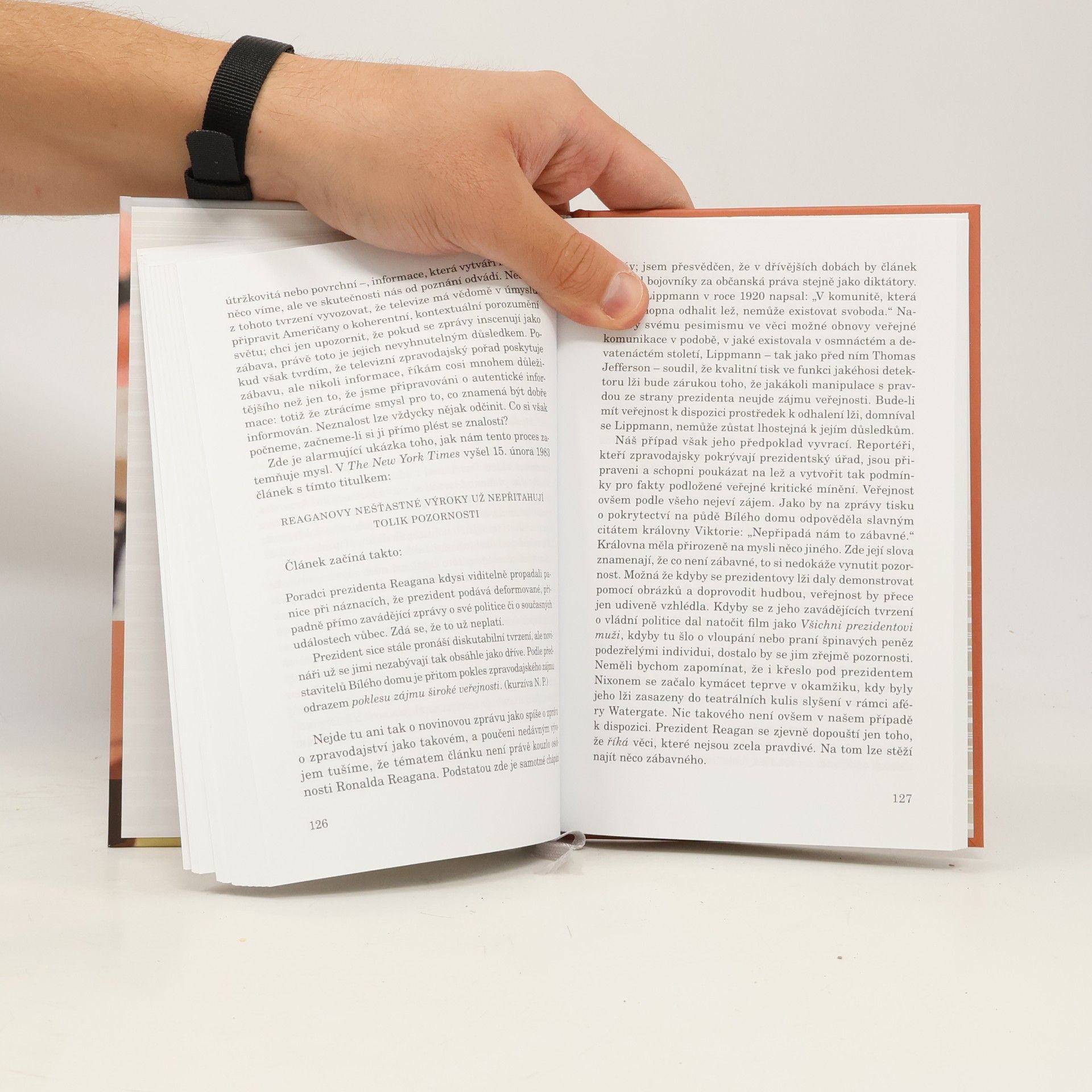 Neil Postman Ubavit se k smrti: Veřejná komunikace ve věku zábavy