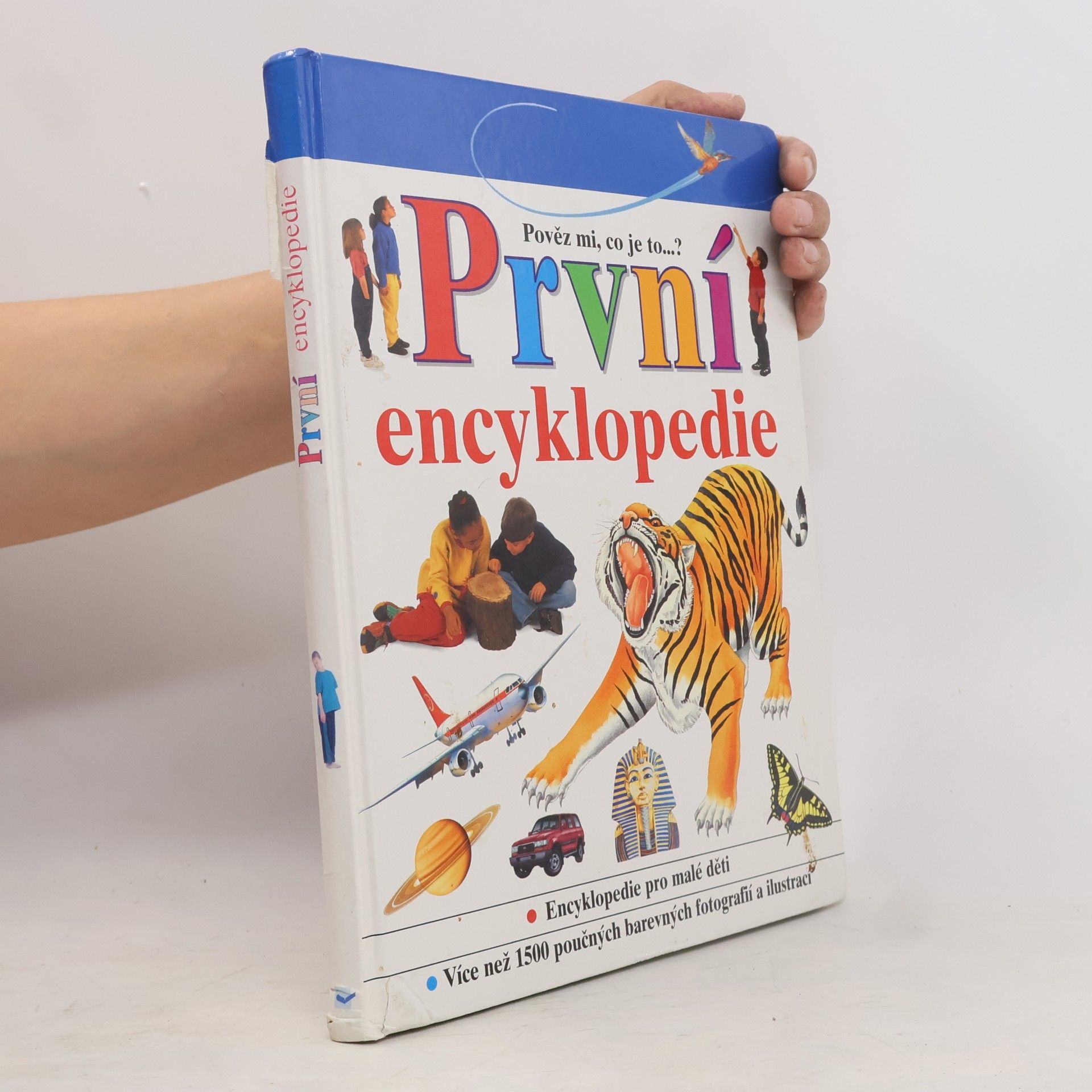 Collectif d'auteurs První encyklopedie