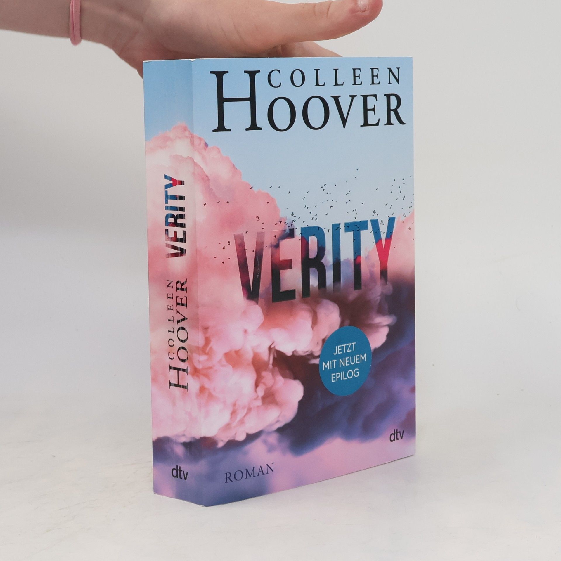 Colleen Hoover Verity