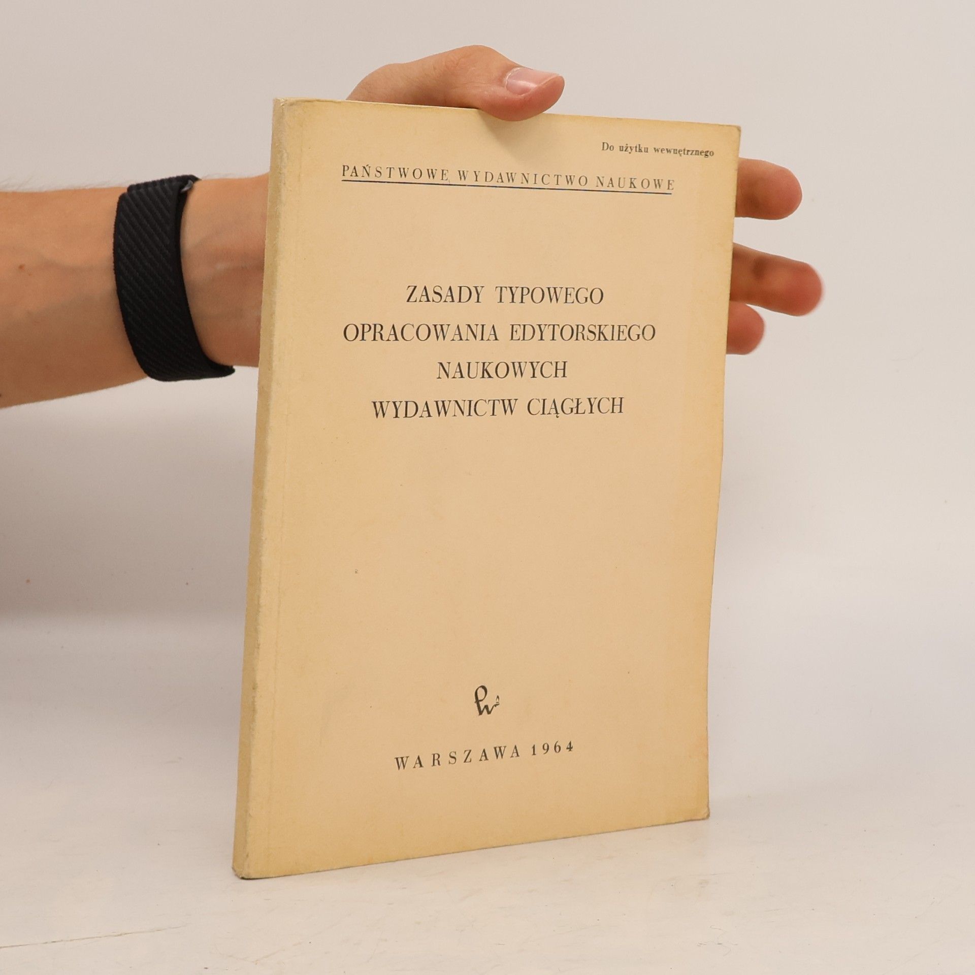 Autores varios Zasady typowego opracowania edytorskiego naukowych wydawnictw ciągłych