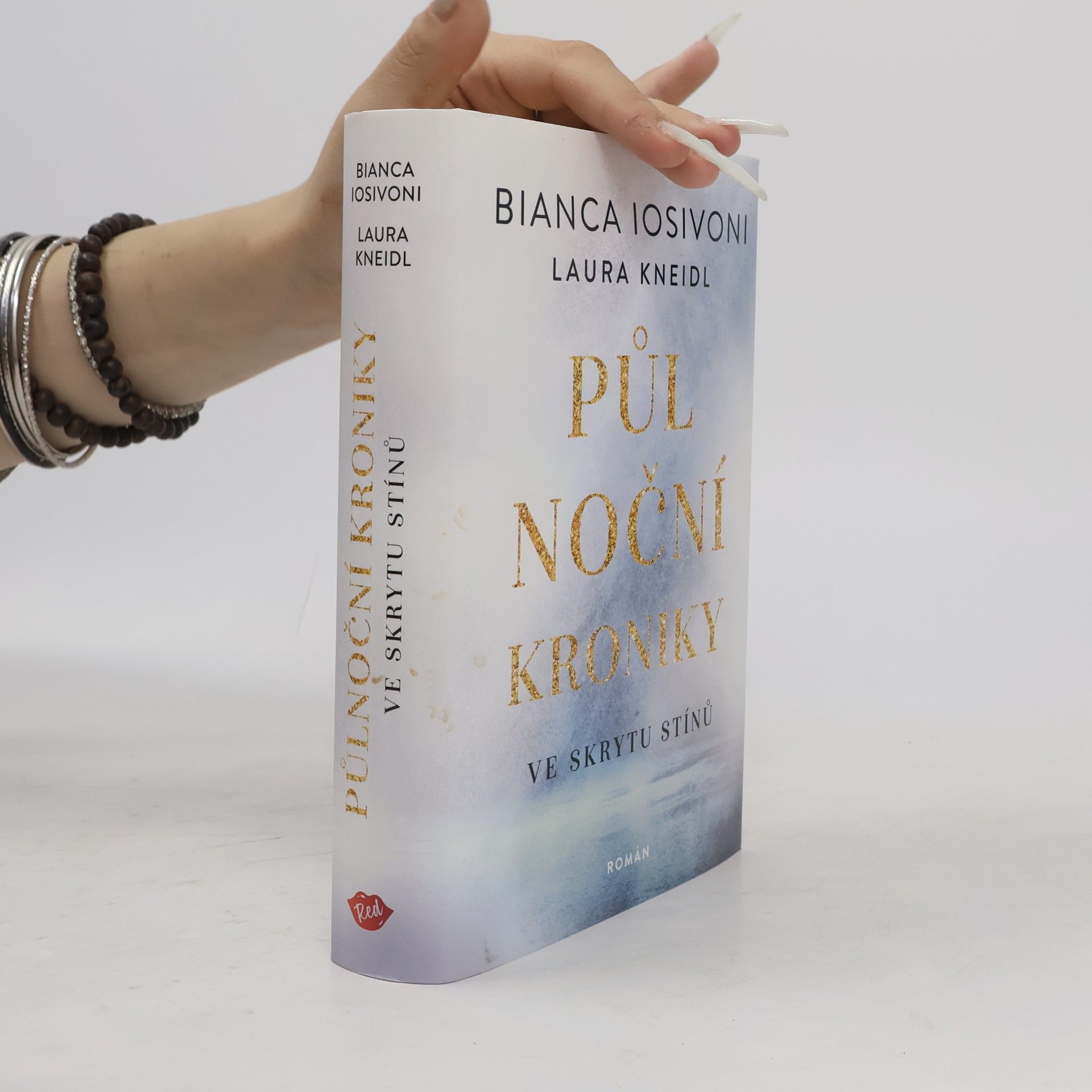Bianca Iosivoni Ve skrytu stínů