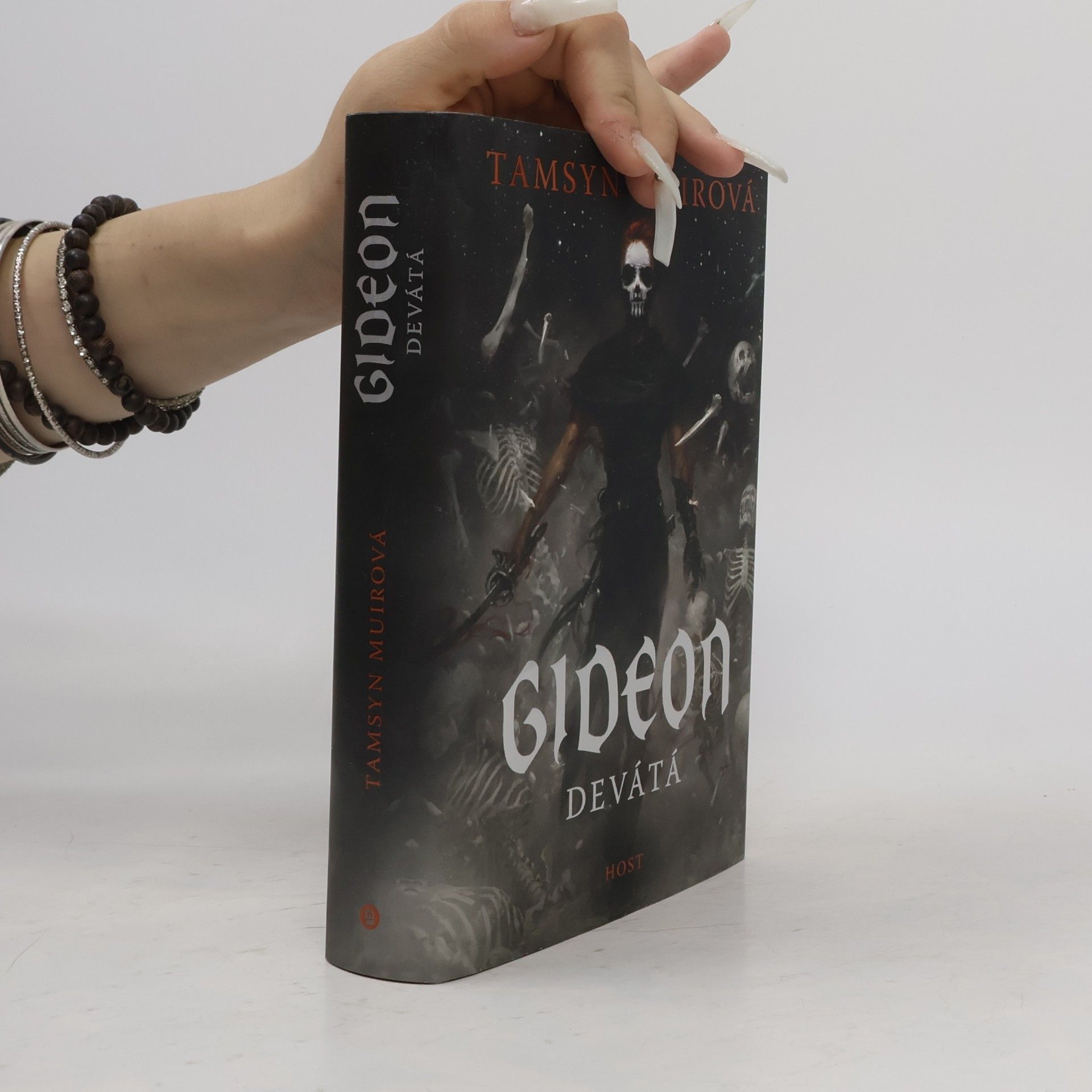 Tamsyn Muir Gideon Devátá