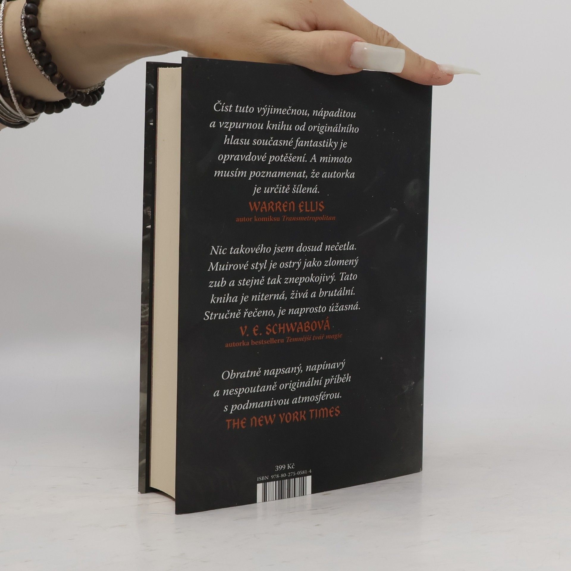 Tamsyn Muir Gideon Devátá