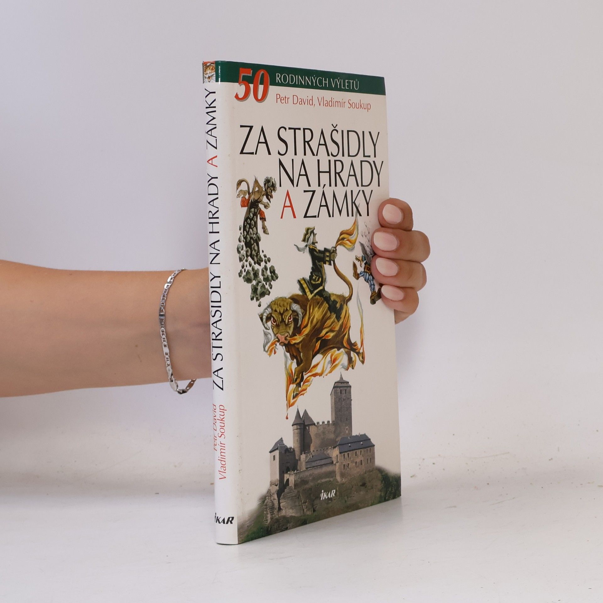 P. David Za strašidly na hrady a zámky