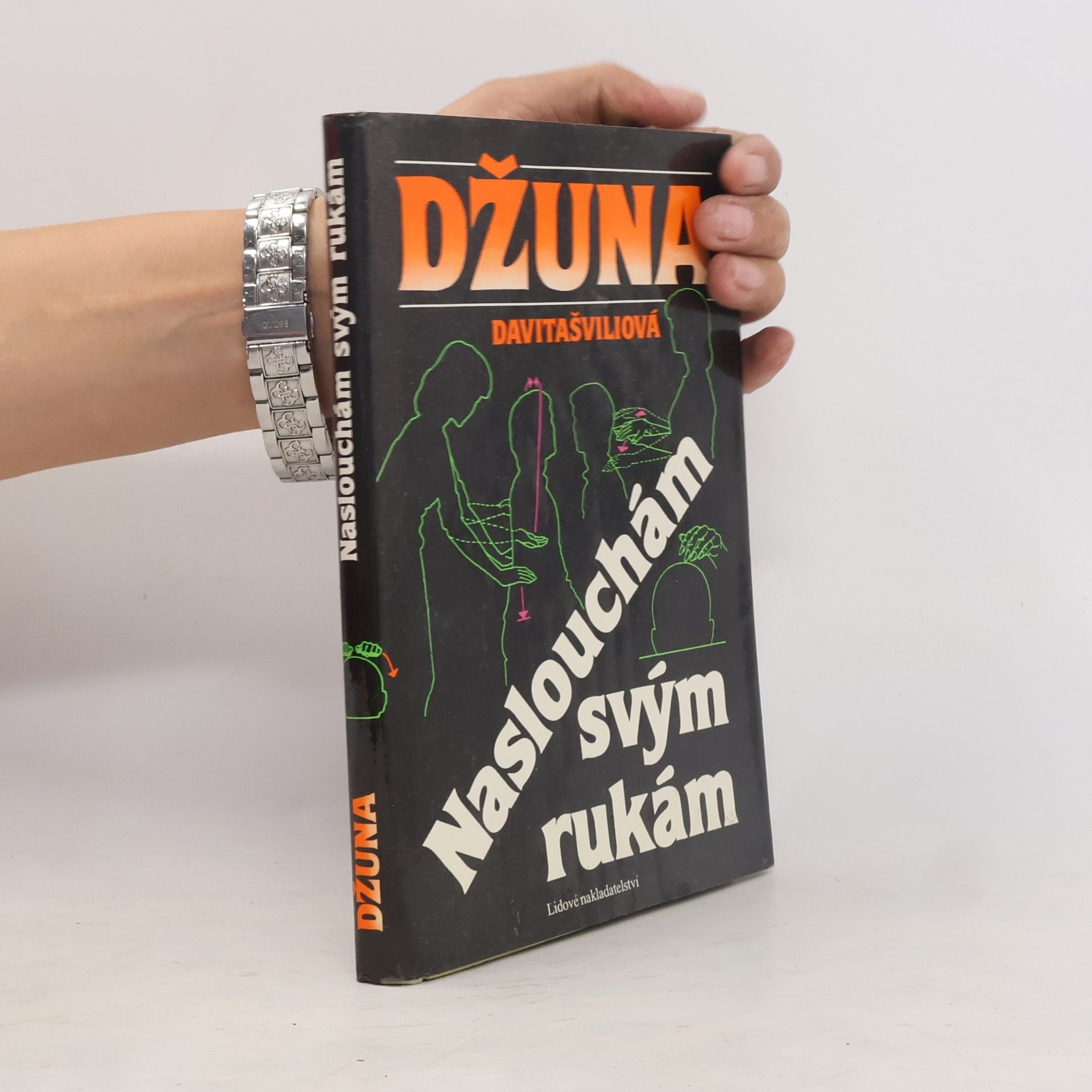 Džuna Davitašvili Naslouchám svým rukám