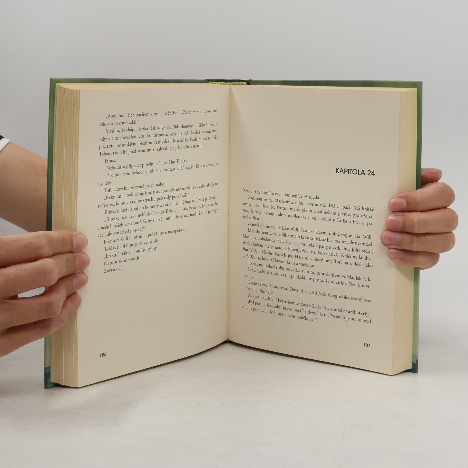 Veronica Roth Rezistence