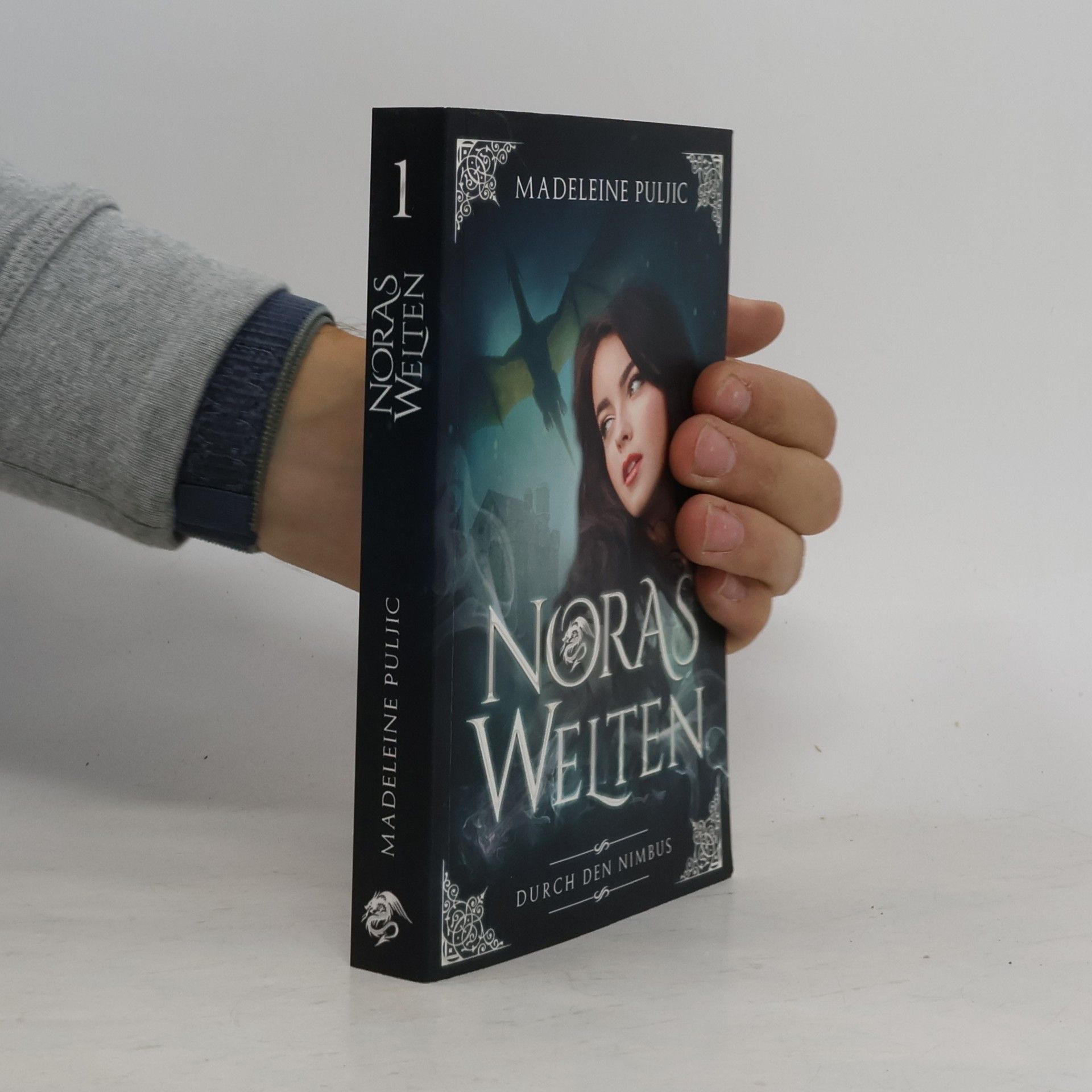 Noras Welten. Durch den Nimbus