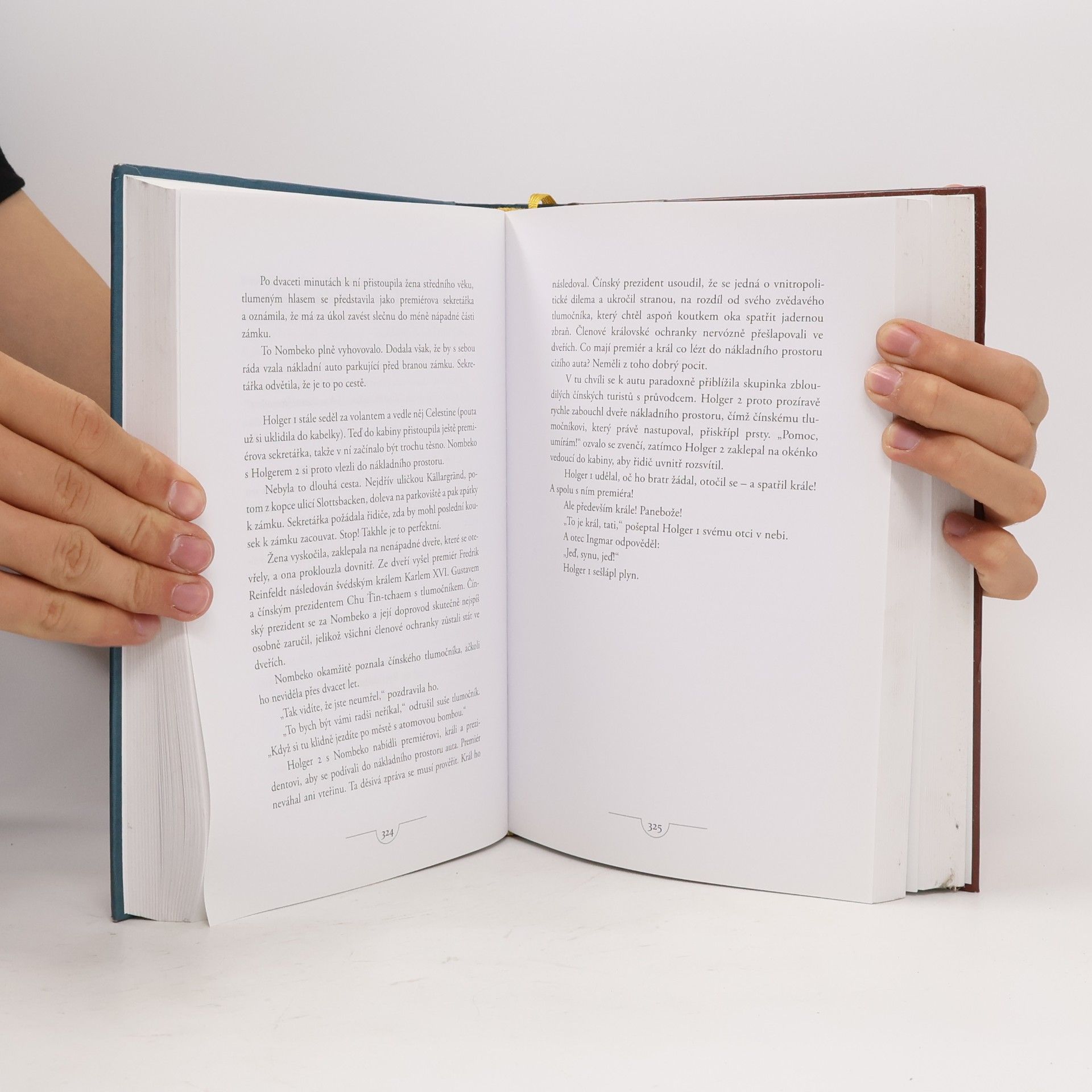 Jonas Jonasson Analfabetka, která uměla počítat ; Stoletý stařík, který vylezl z okna a zmizel