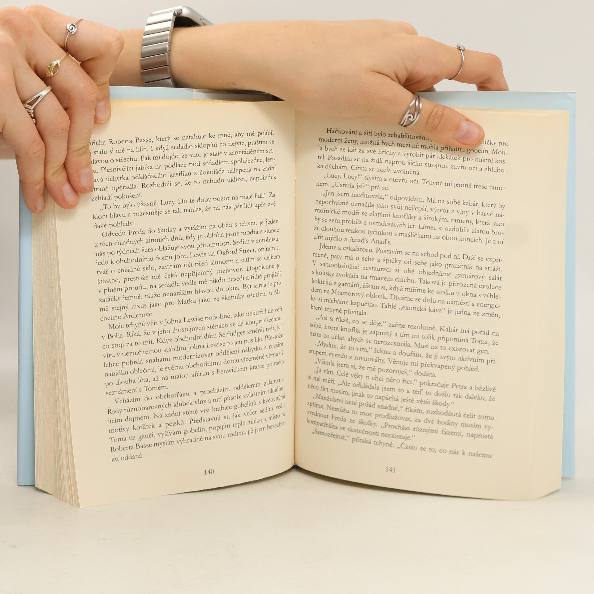 Fiona Neill Tajný život takové normální matky