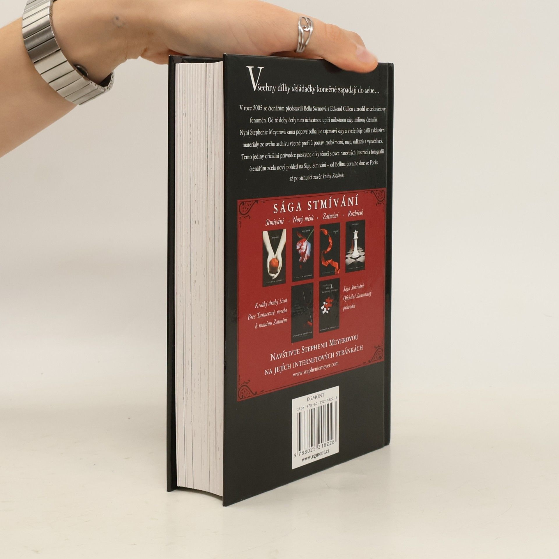 Stephenie Meyer Sága Stmívání: Oficiální ilustrovaný průvodce